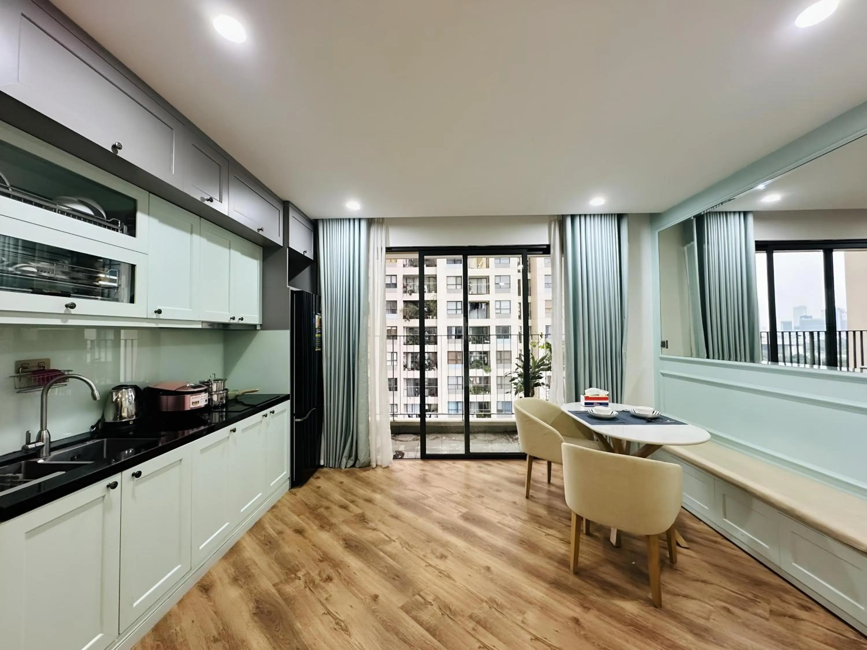 Kitchen or kitchenette in Daniel Apartment - D'Capitale Ha Noi