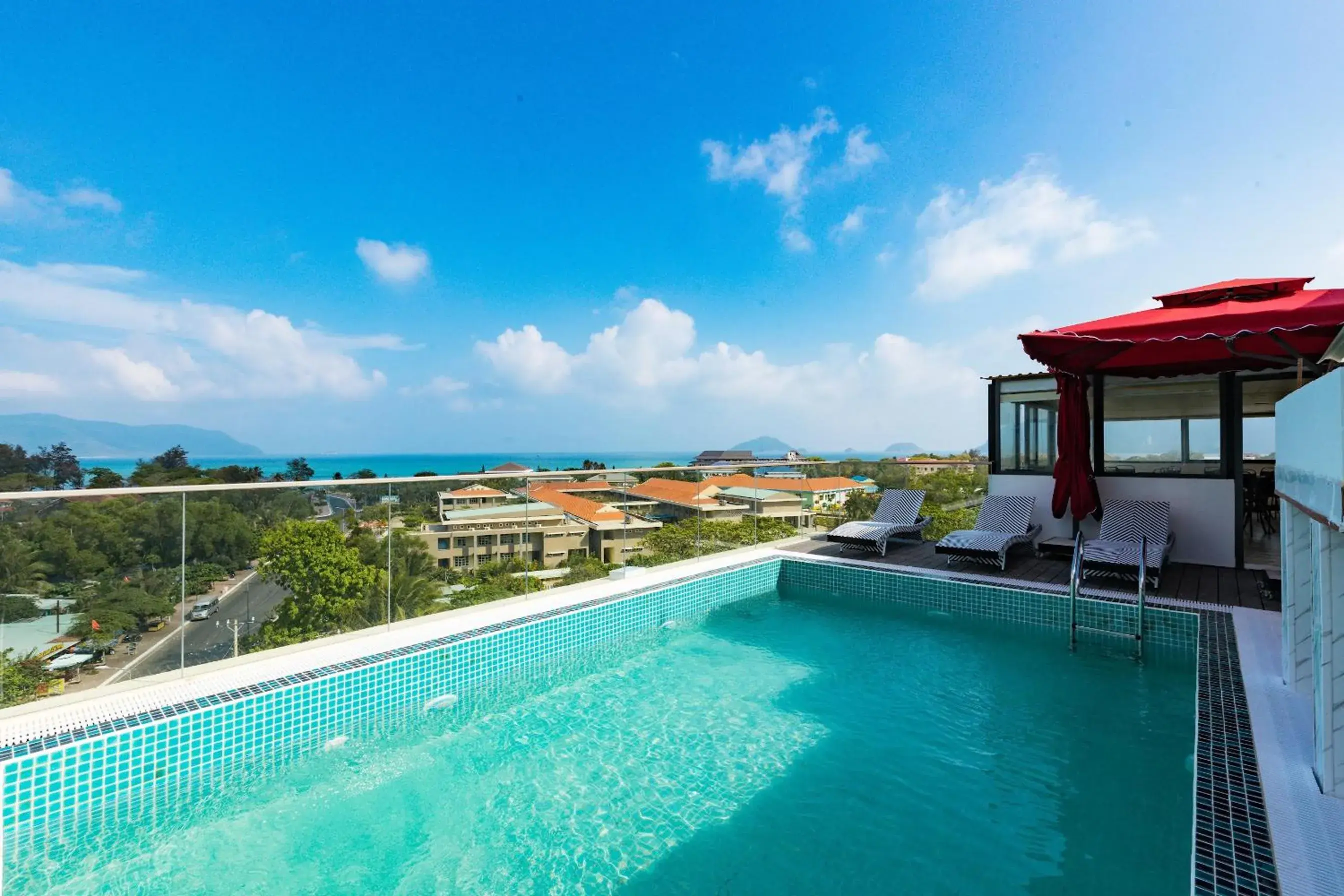 Pool view in Maya Hotel 4 Pool view in Maya Hotel 4