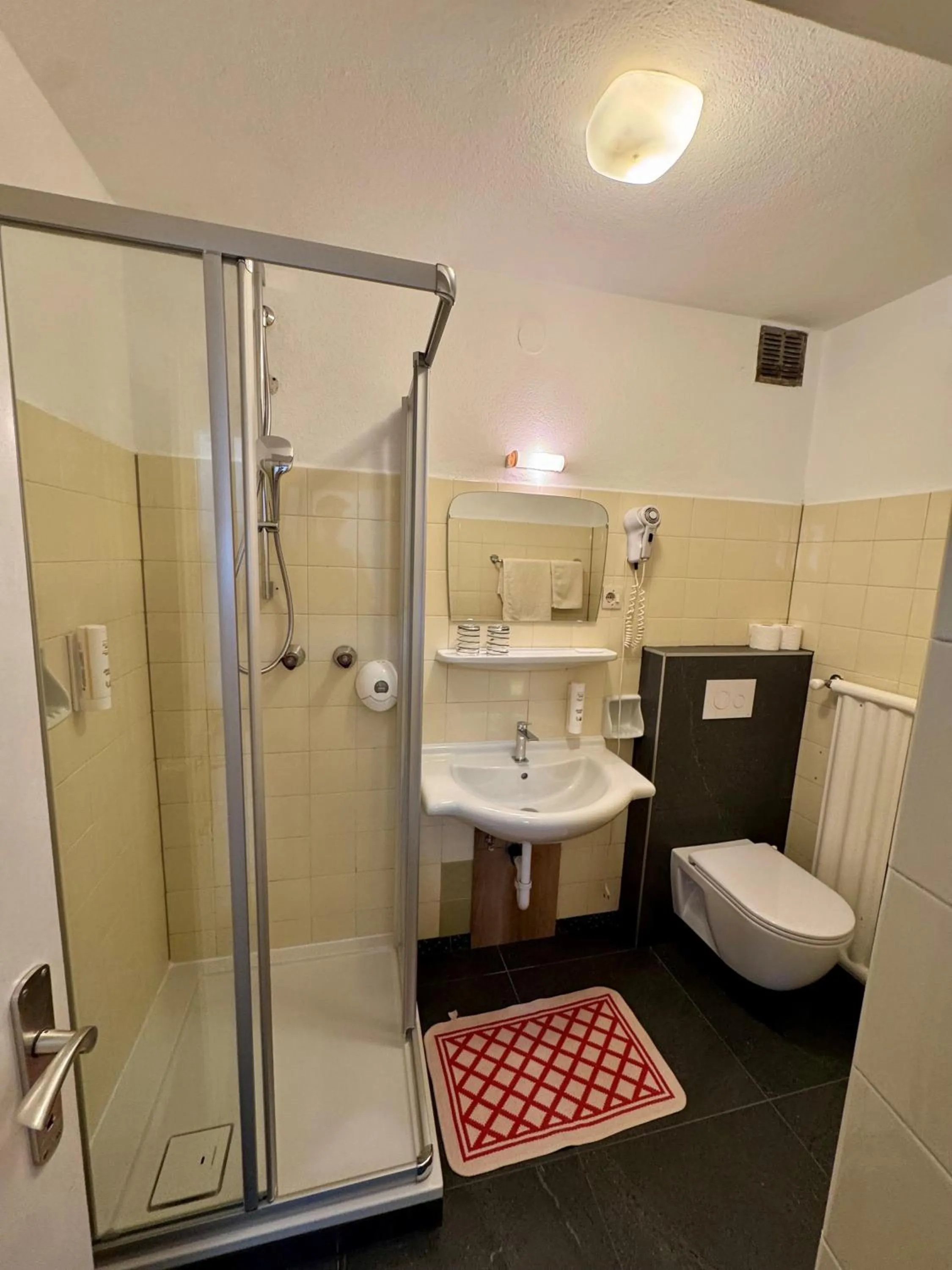 Hotel Goldenes Kreuz - since 1605