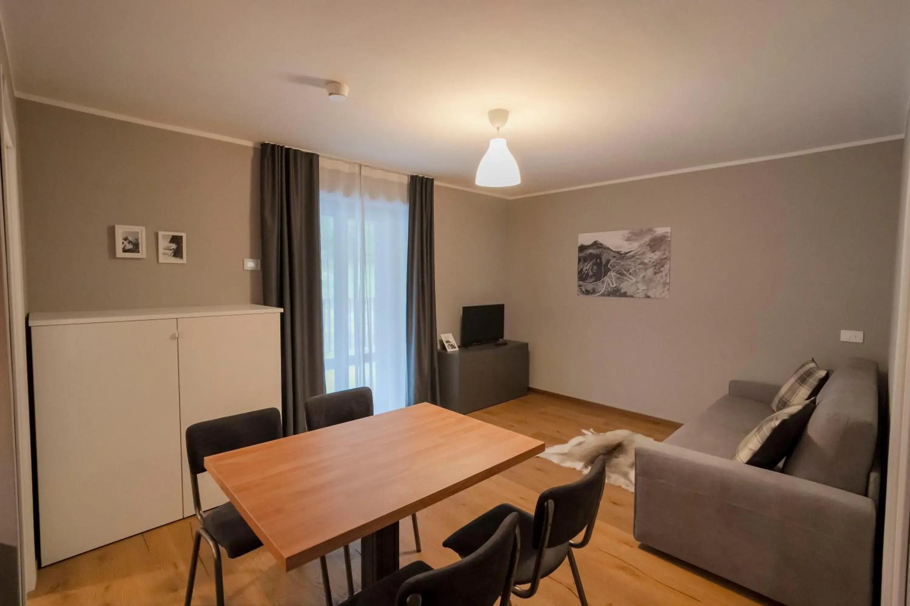 Deluxe Double or Twin Room with Mountain View in Condhotel Fanti Deluxe Double or Twin Room with Mountain View in Condhotel Fanti