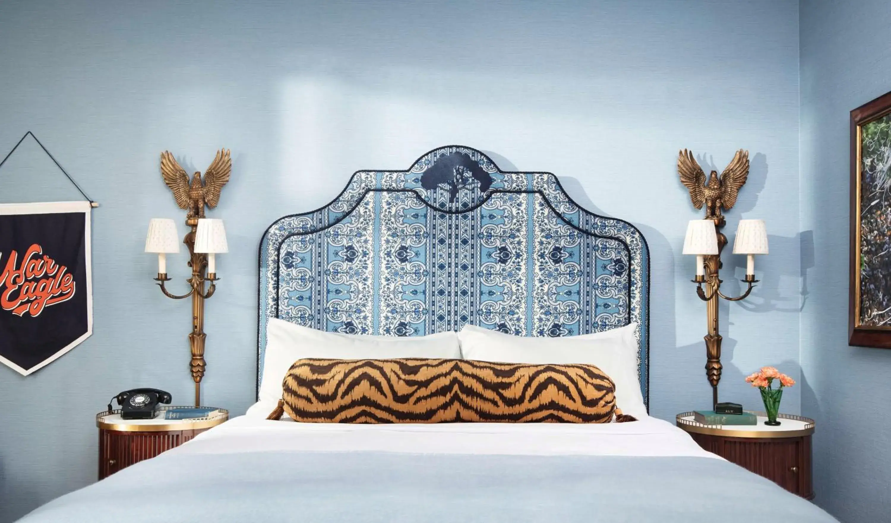 Bed in Graduate by Hilton Auburn, AL Bed in Graduate by Hilton Auburn, AL