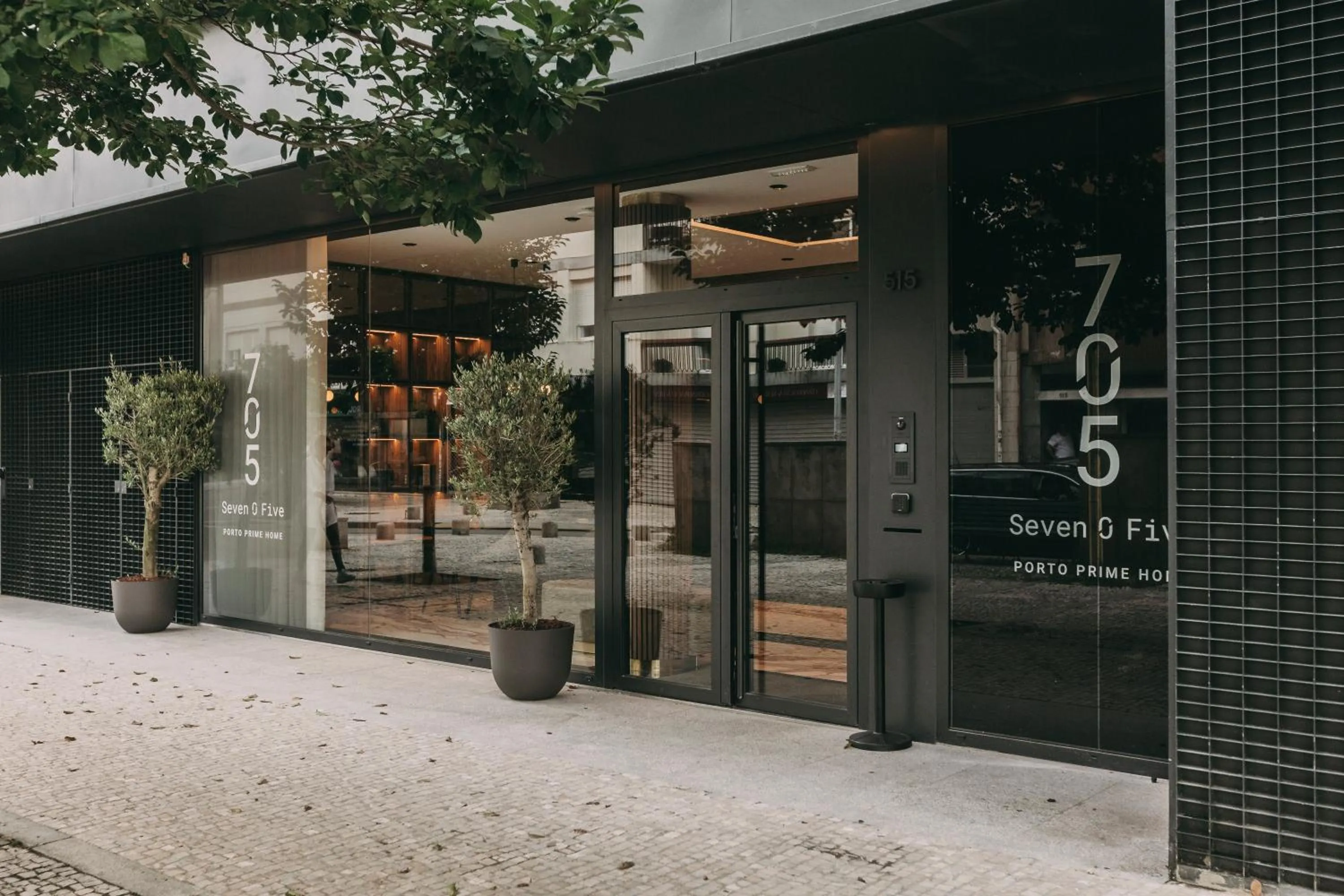 Property building in Hotels 705 Porto Prime Home