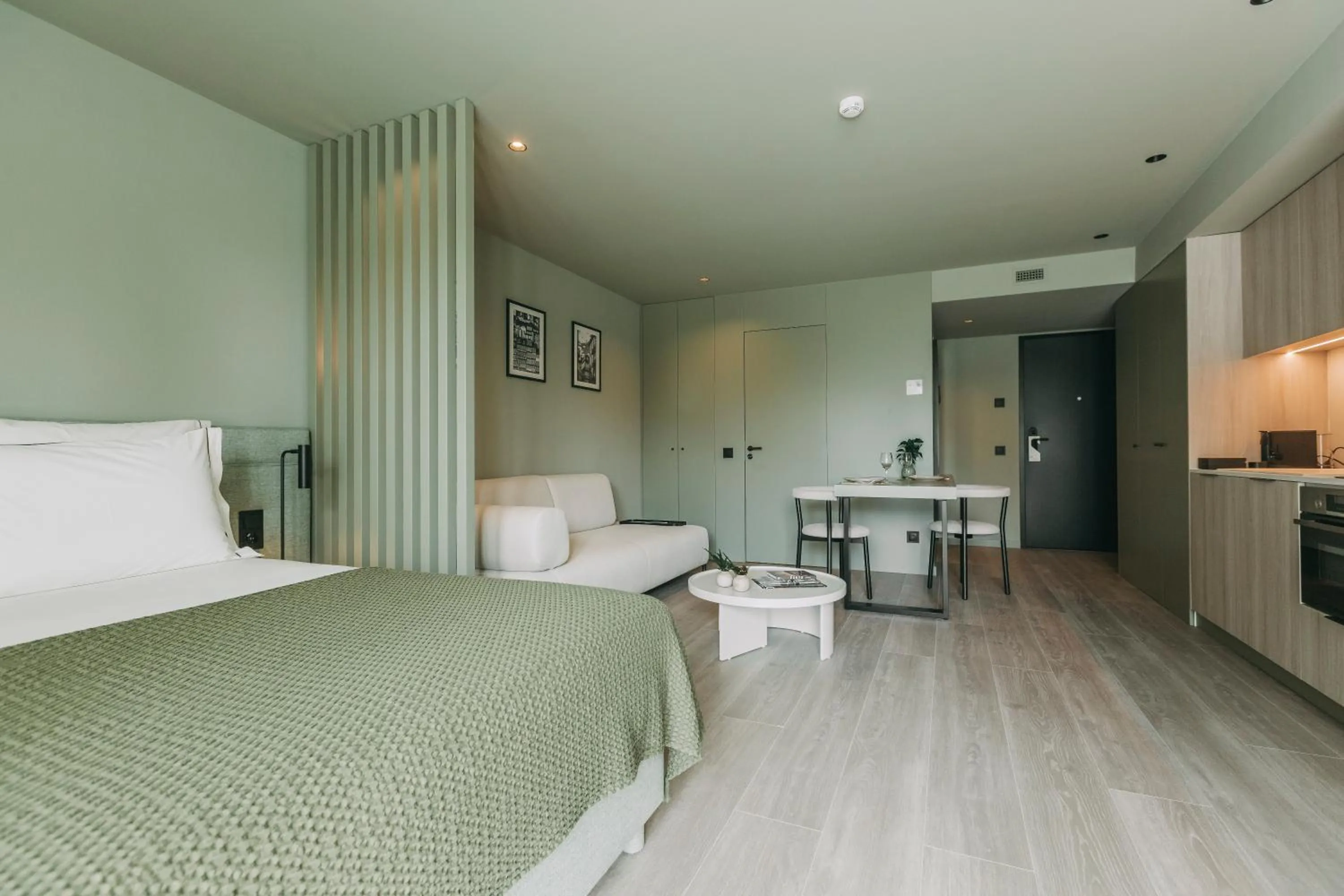 Photo of the whole room, Bed in Hotels 705 Porto Prime Home