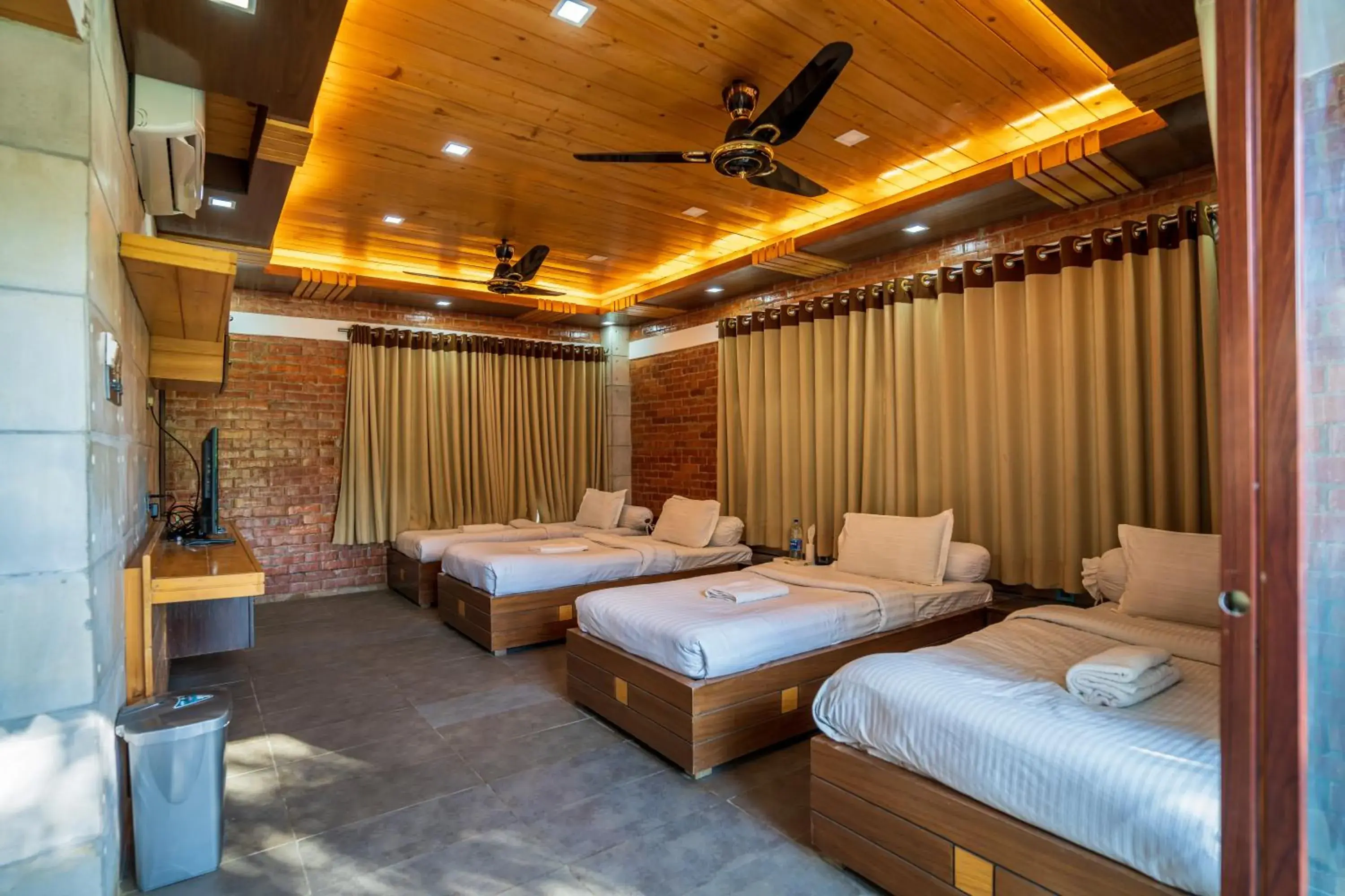 Luxury Quadruple Room in Lemon Garden Resort & Spa Luxury Quadruple Room in Lemon Garden Resort & Spa