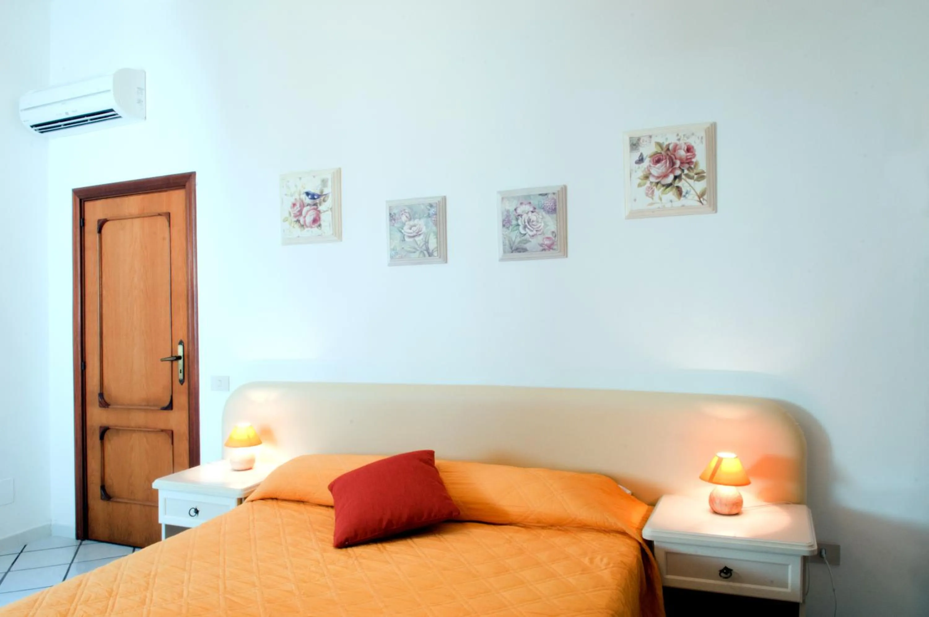 Bedroom, Bed in Mimì B&B