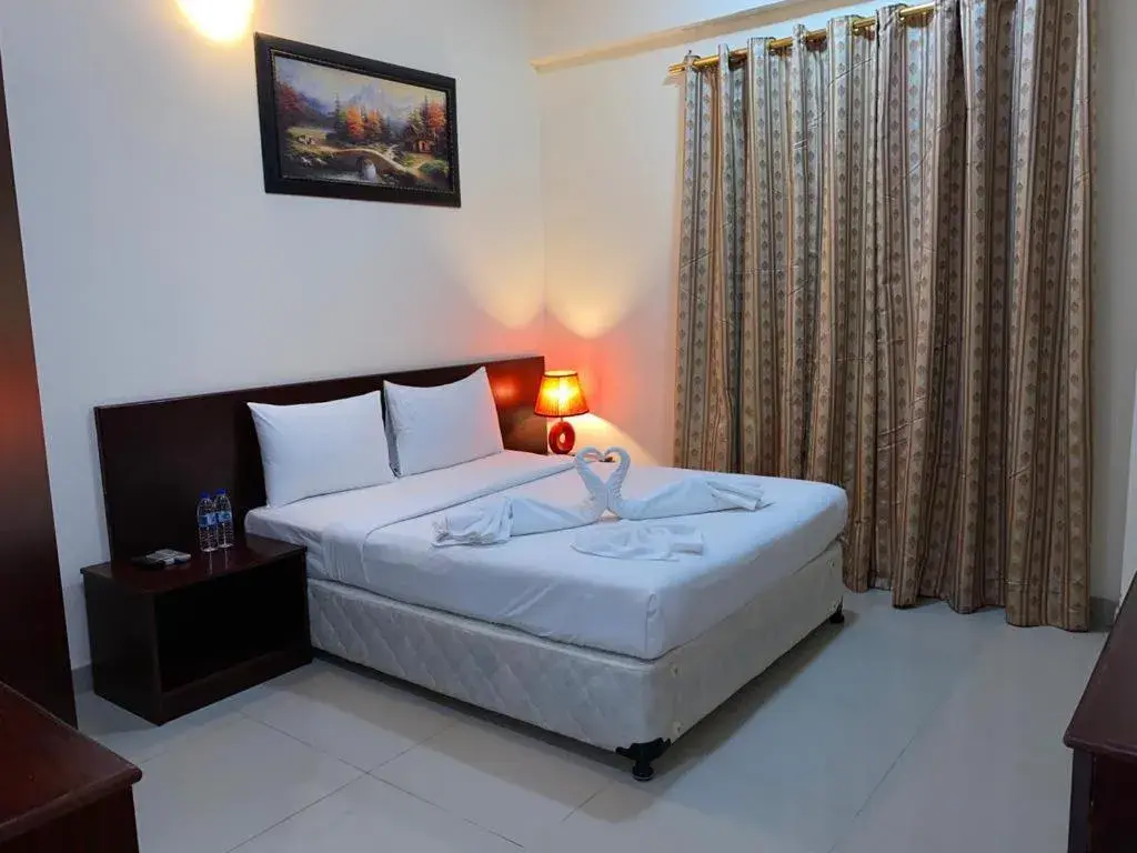 Standard Single Room - single occupancy in Savoy Grand Hotel Apartments Standard Single Room - single occupancy in Savoy Grand Hotel Apartments