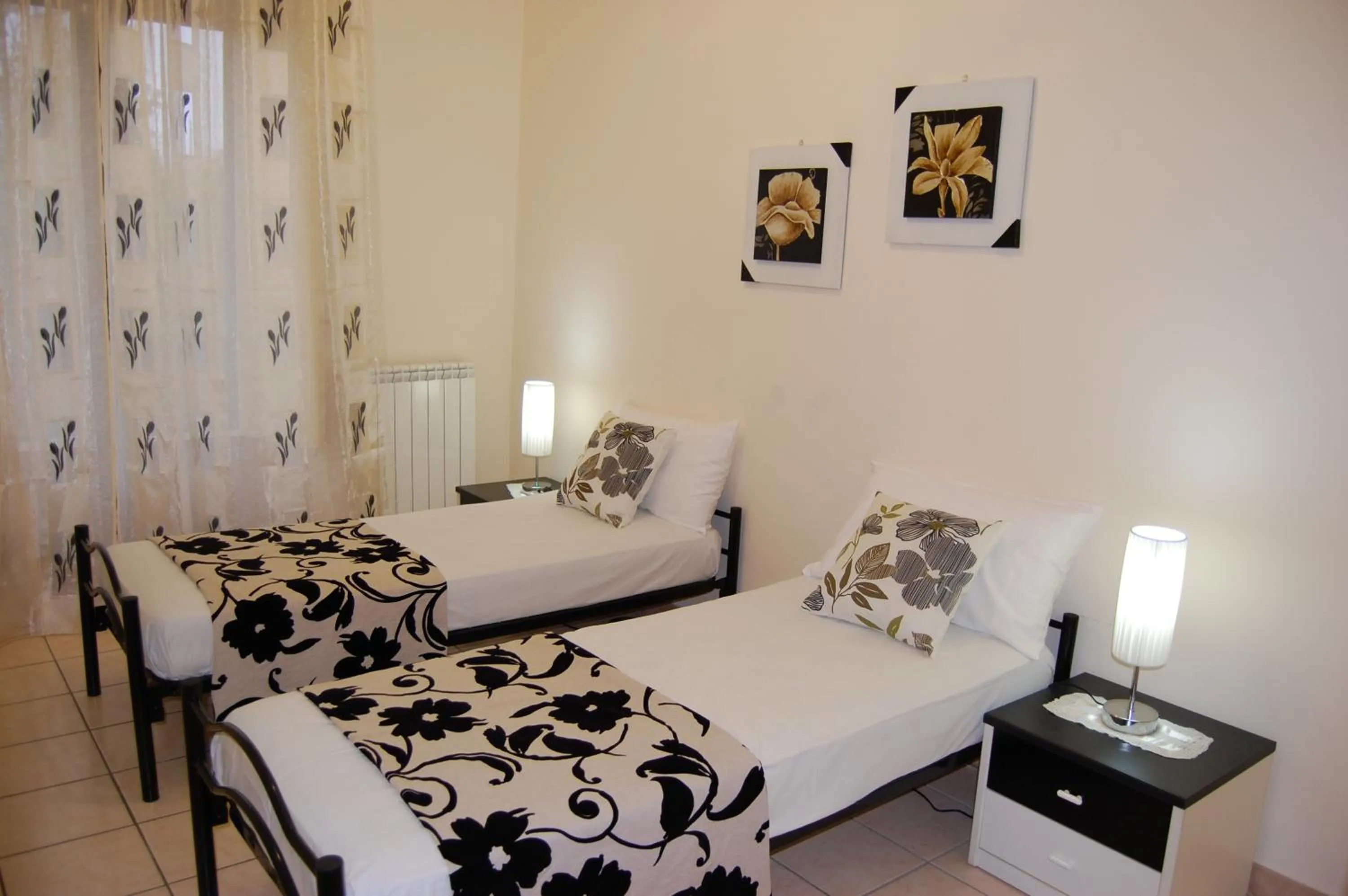 Bedroom, Bed in Albicocche House