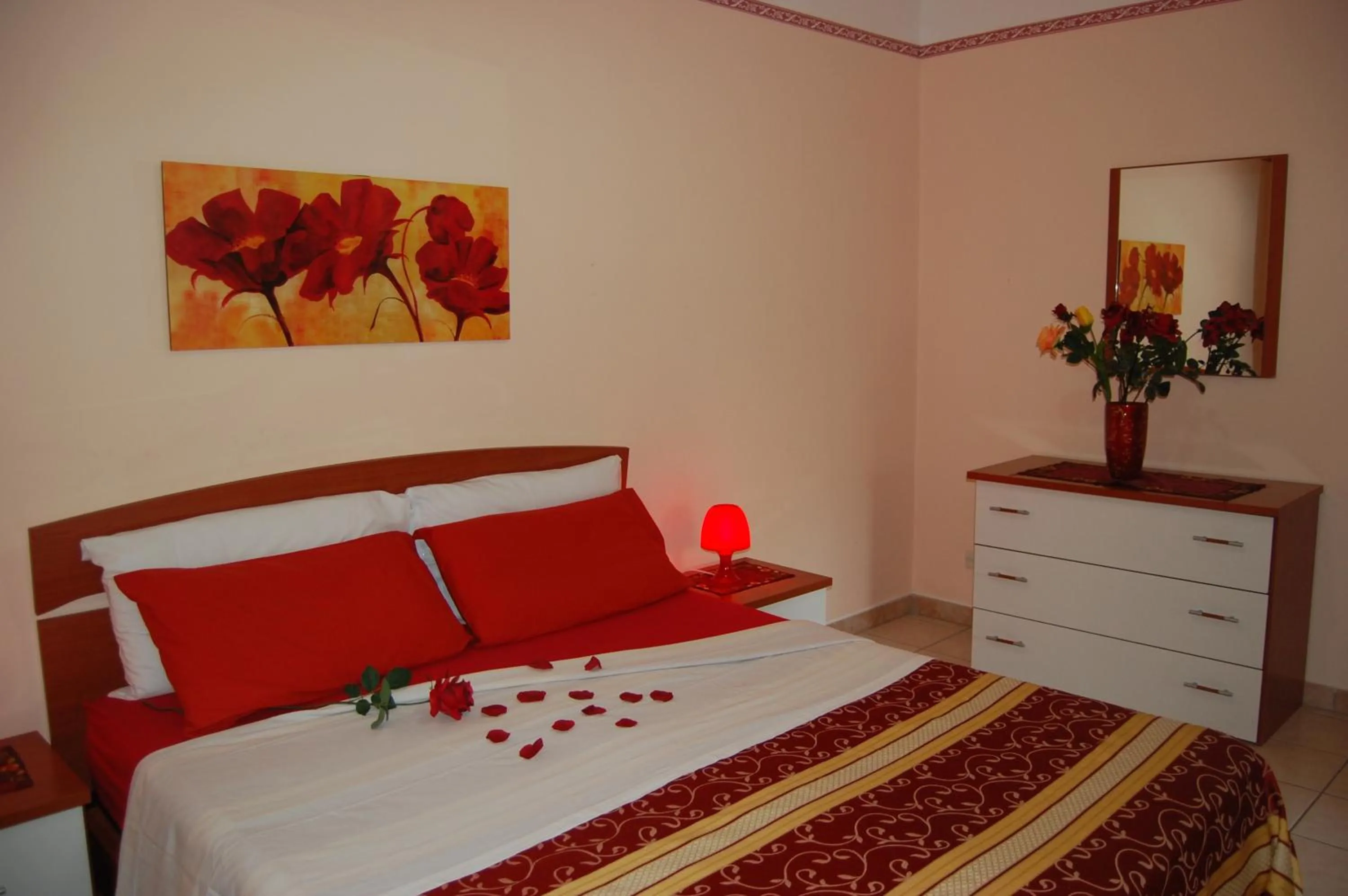 Bedroom, Bed in Albicocche House