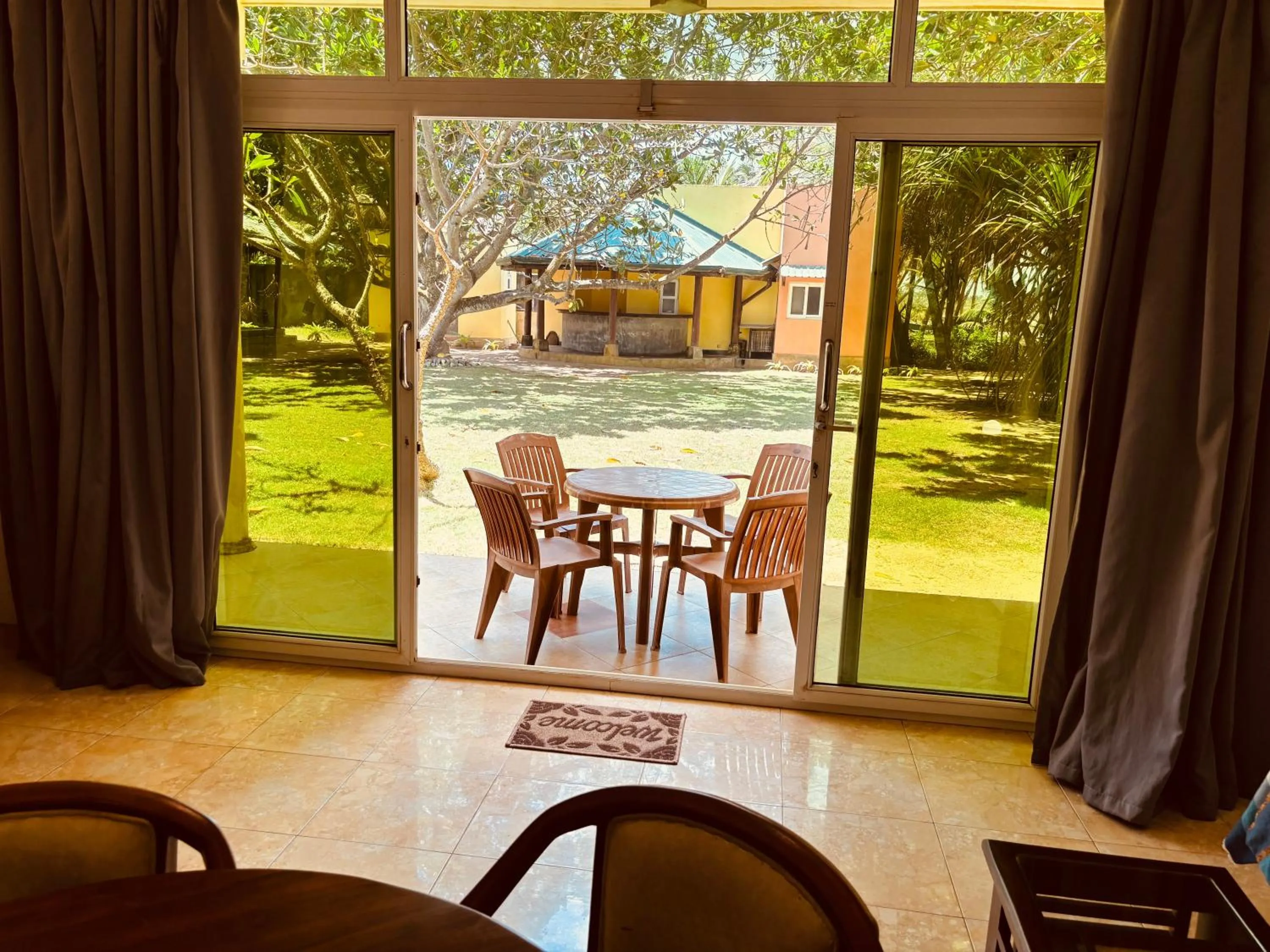 Balcony/Terrace in Raja Beach Hotel