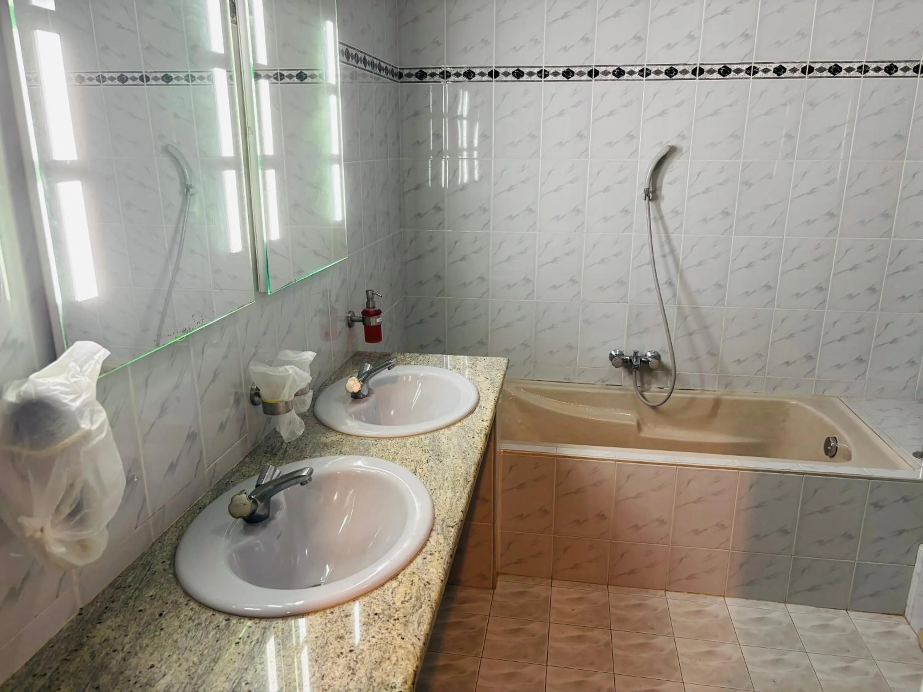 Bathroom in Raja Beach Hotel