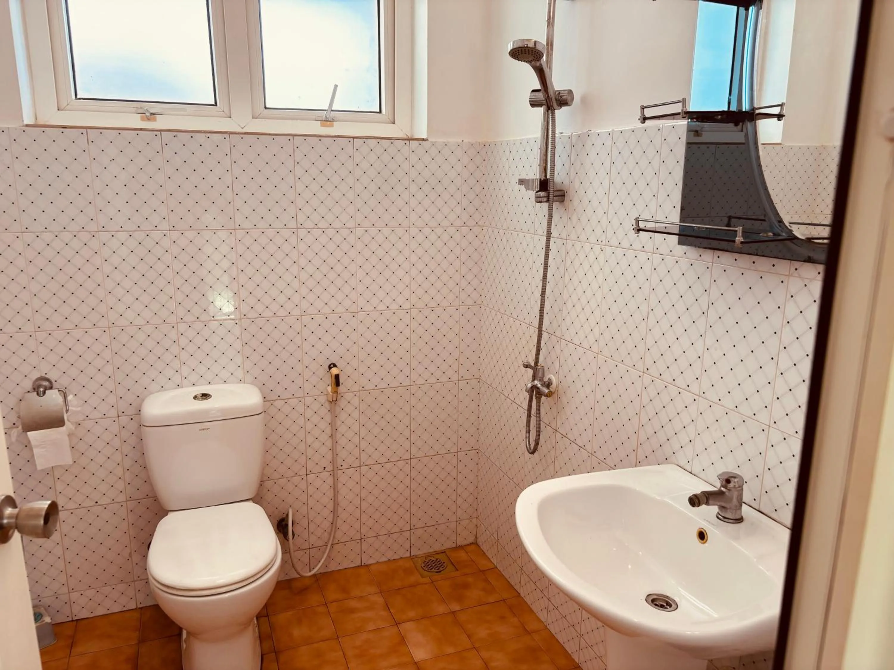 Bathroom in Raja Beach Hotel