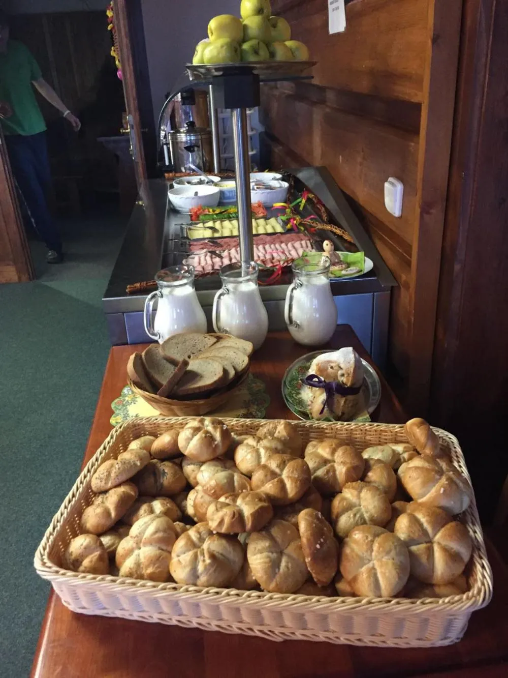 Buffet breakfast in Chata Pod lipami