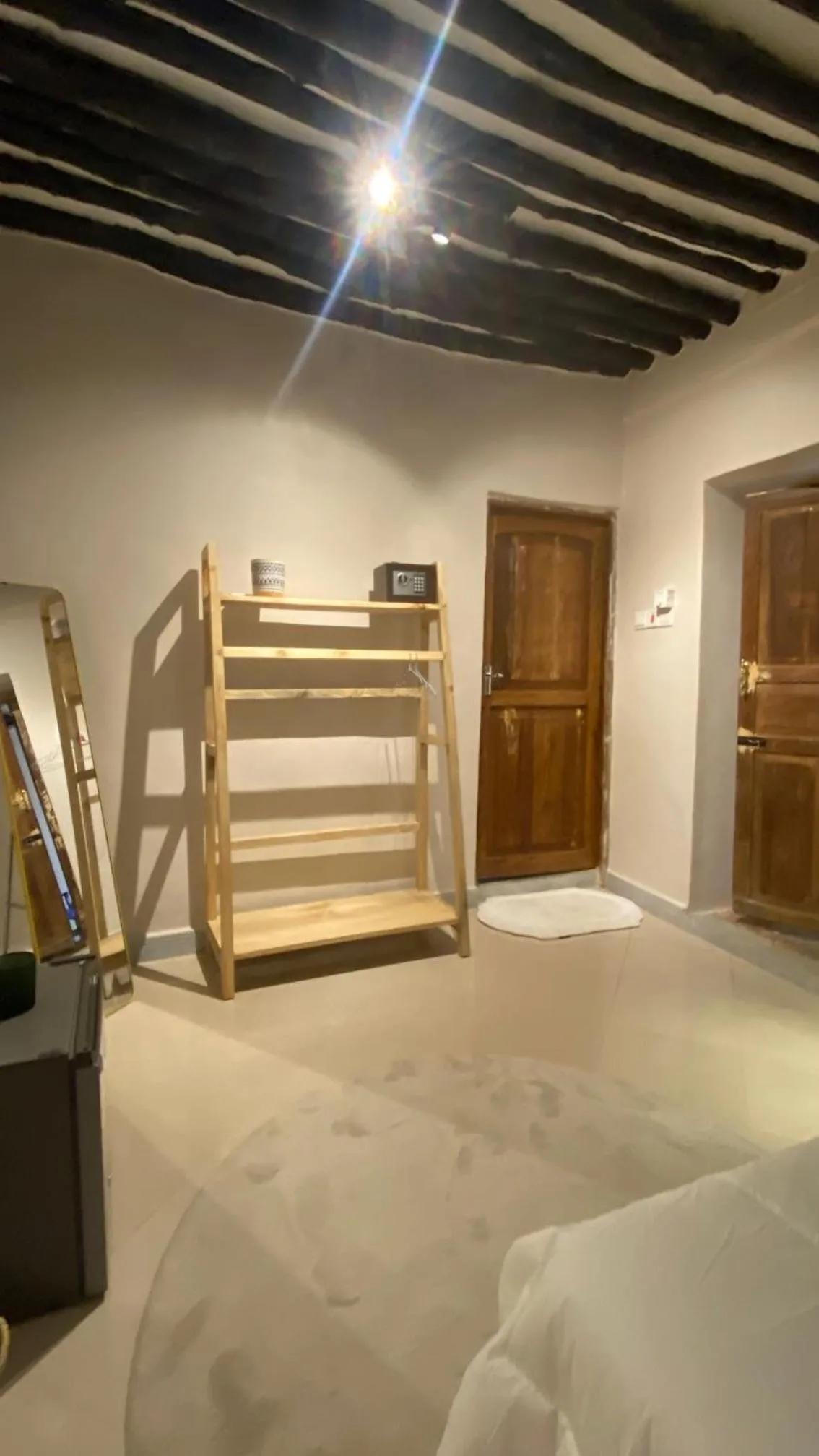 Photo of the whole room, Bed in Hanaia House