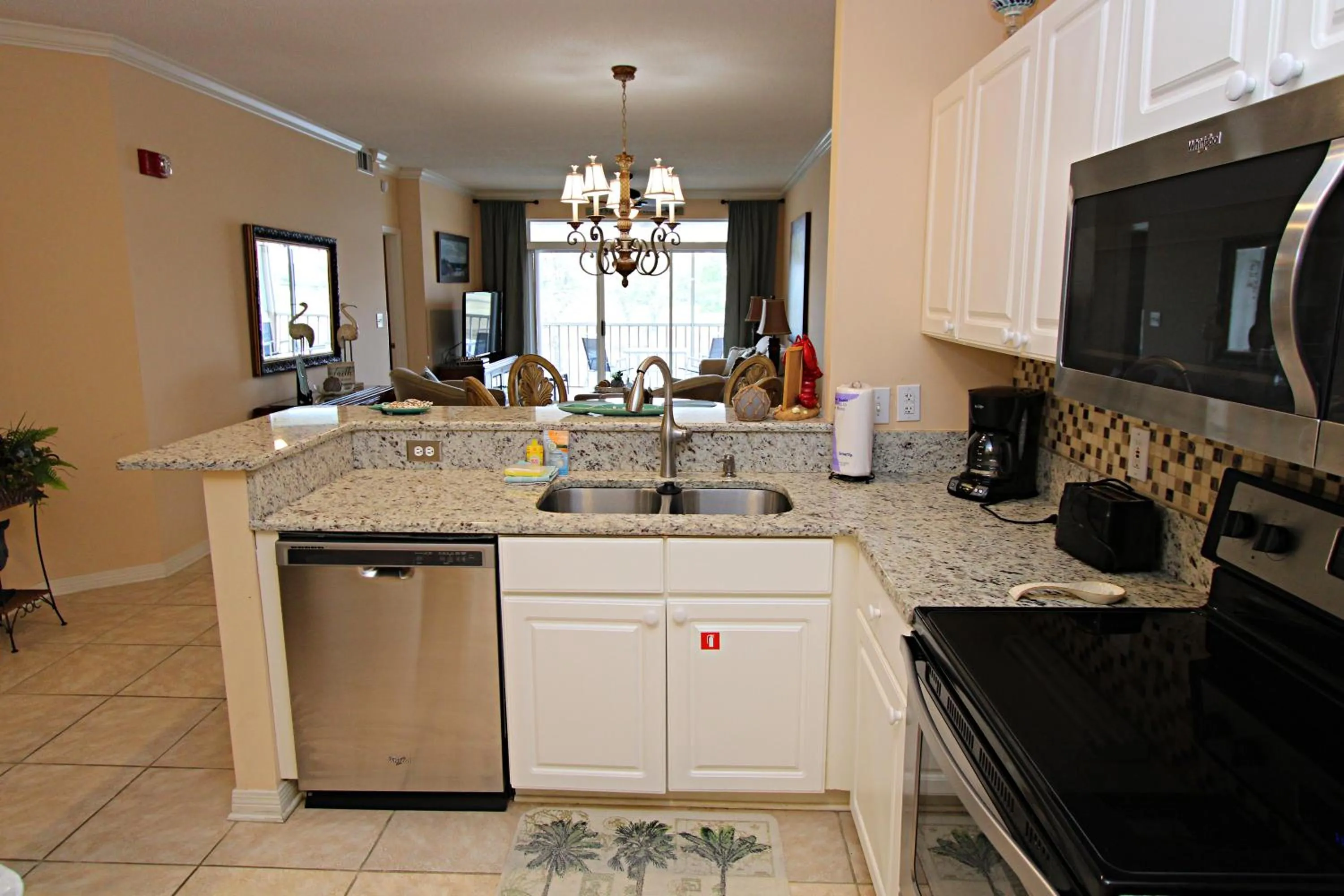 Kitchen or kitchenette in Cypress Point