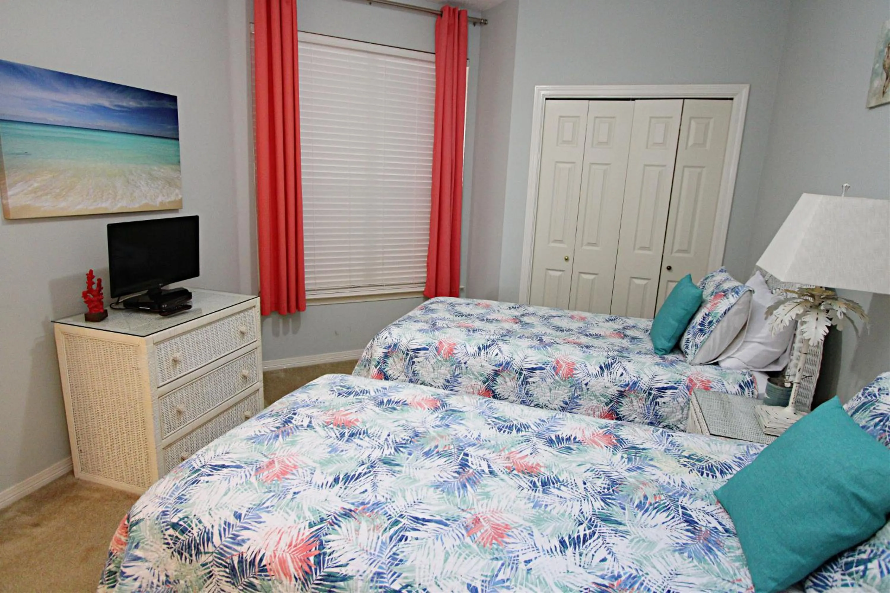 Bed in Cypress Point