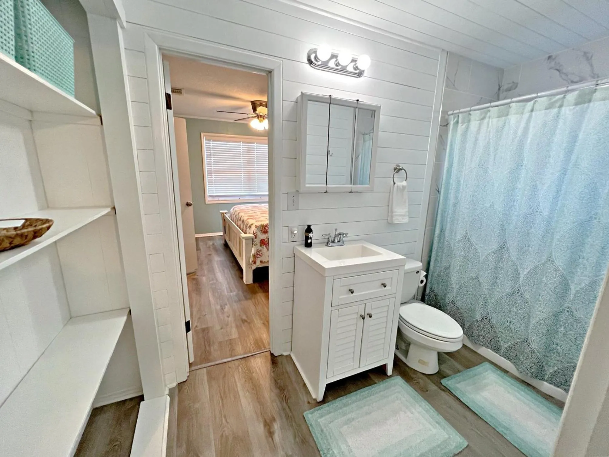 Shower in Stay Salty