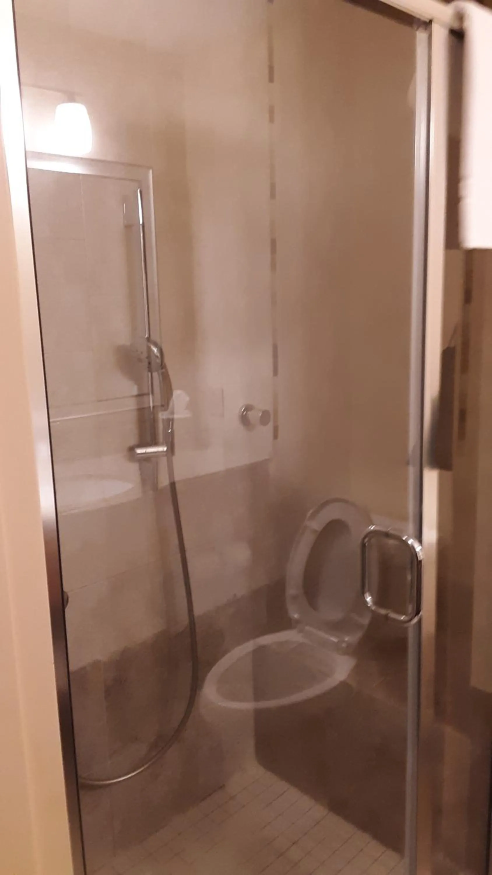 Bathroom in Best western plus Rose City Conference Inn