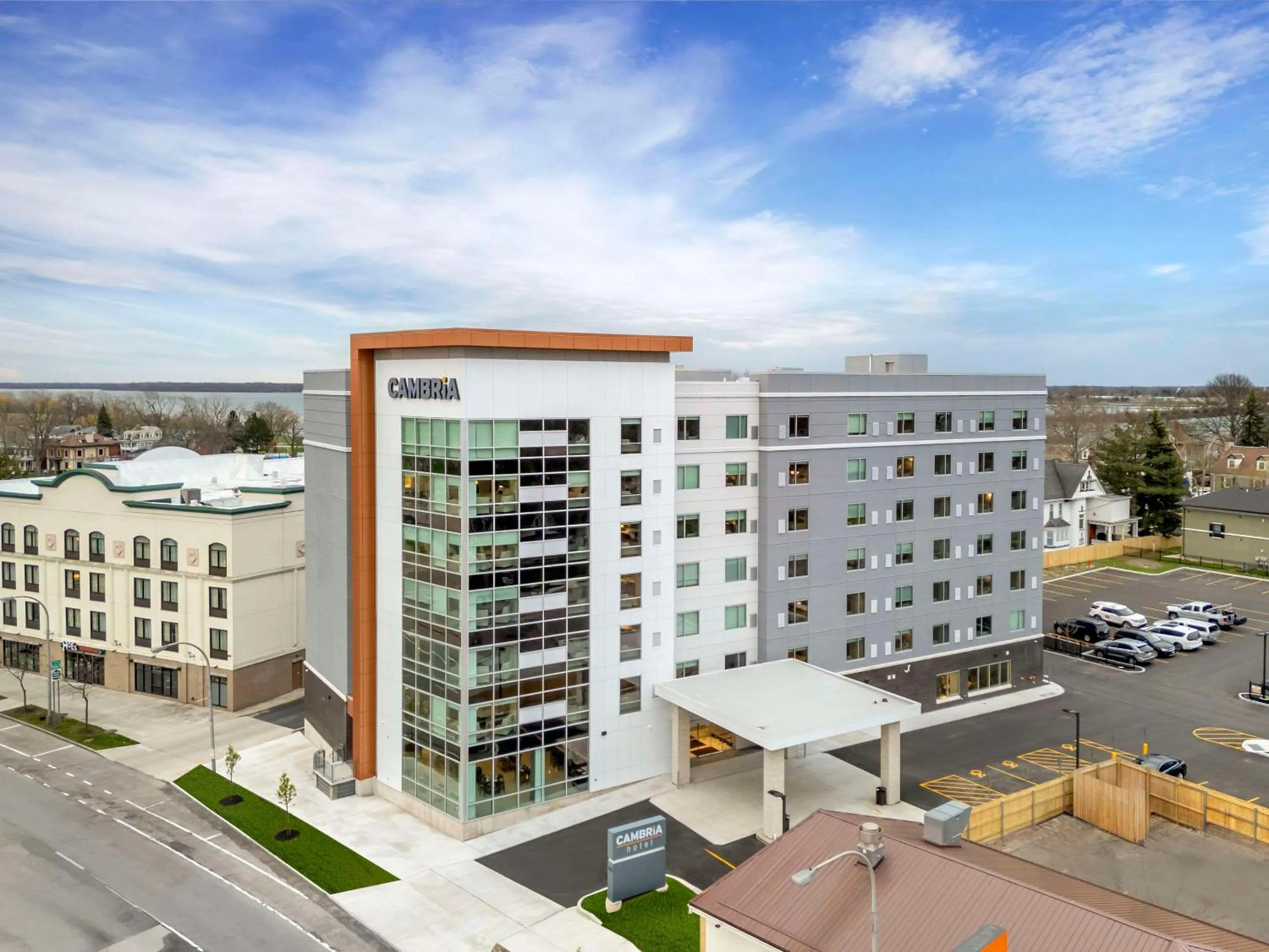 Property building in Cambria Hotel Niagara Falls