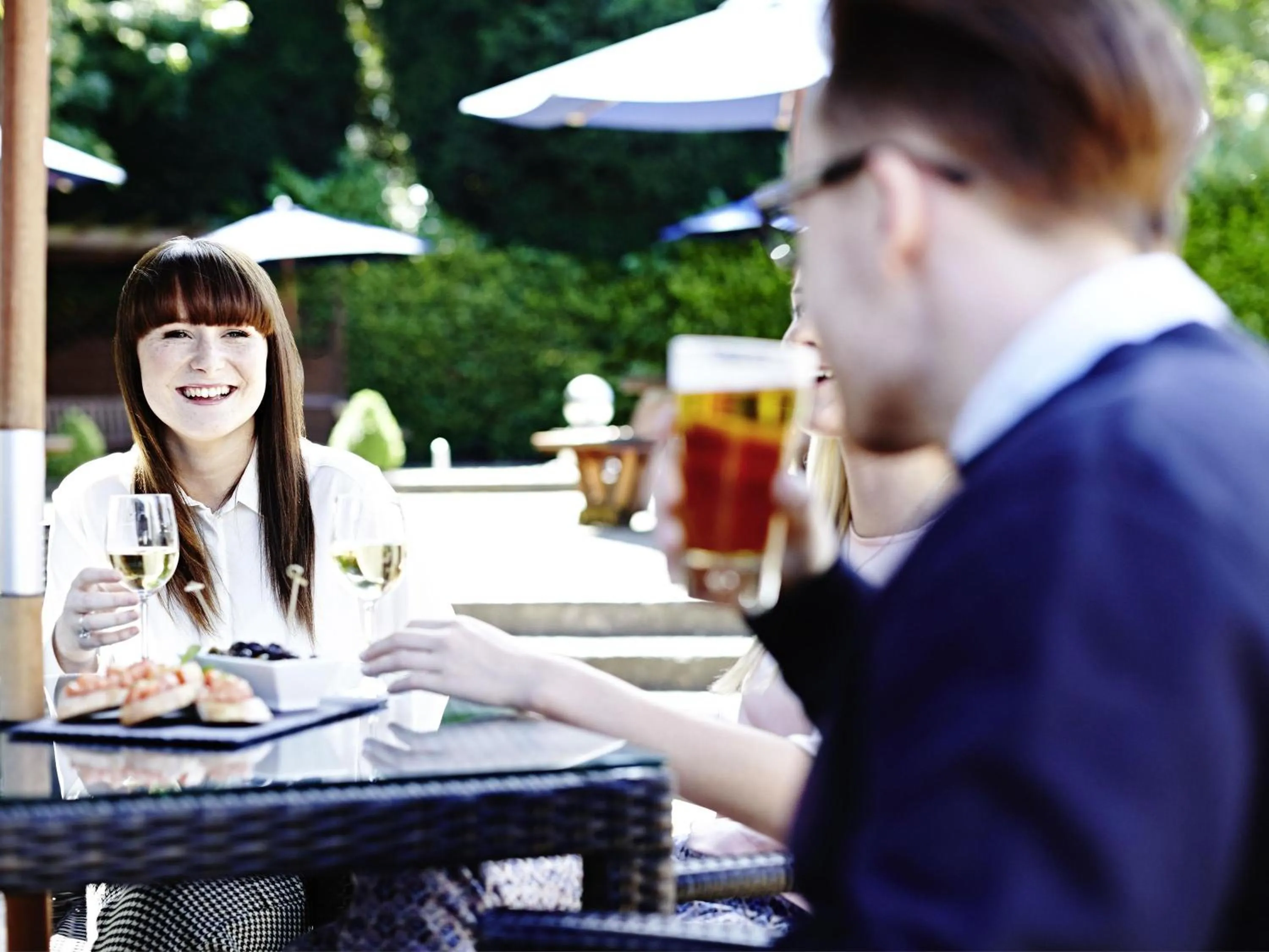 Lounge or bar in Novotel Coventry