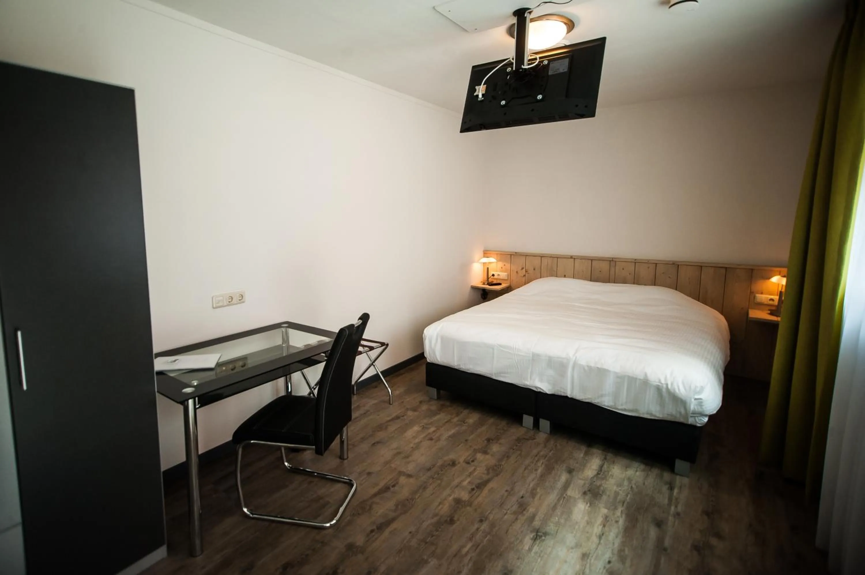 Bed in Hotel Taurus