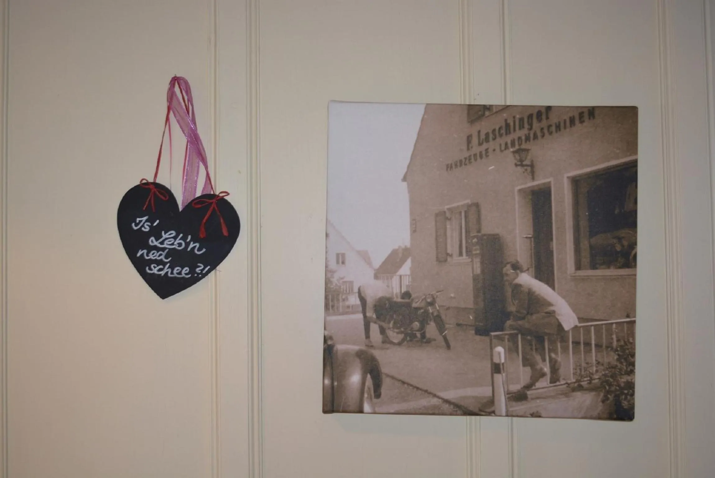 Property Logo/Sign in Ampertal