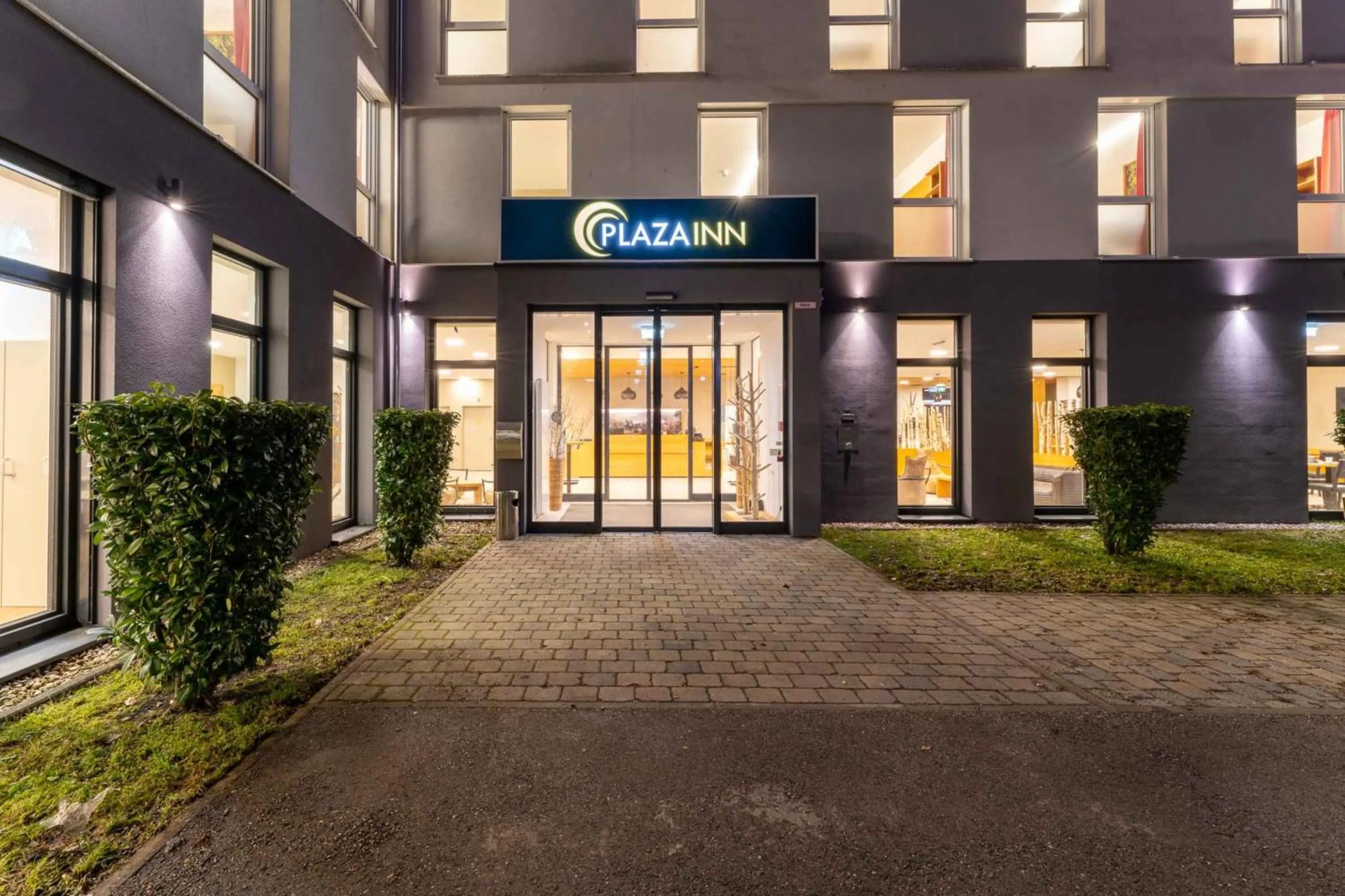 Facade/entrance in PLAZA INN Dachau - München