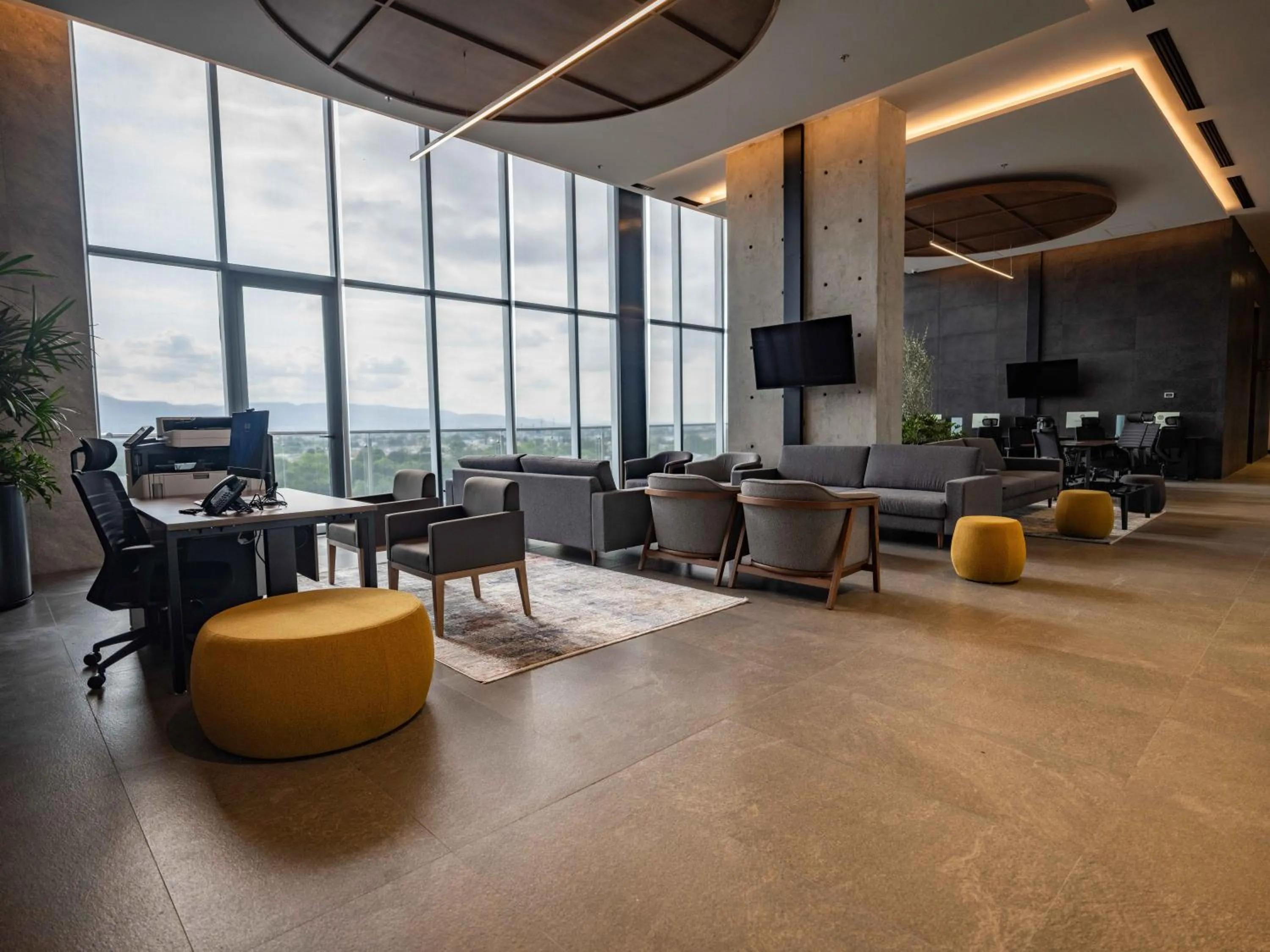 TV and multimedia in Galeria Plaza Leon