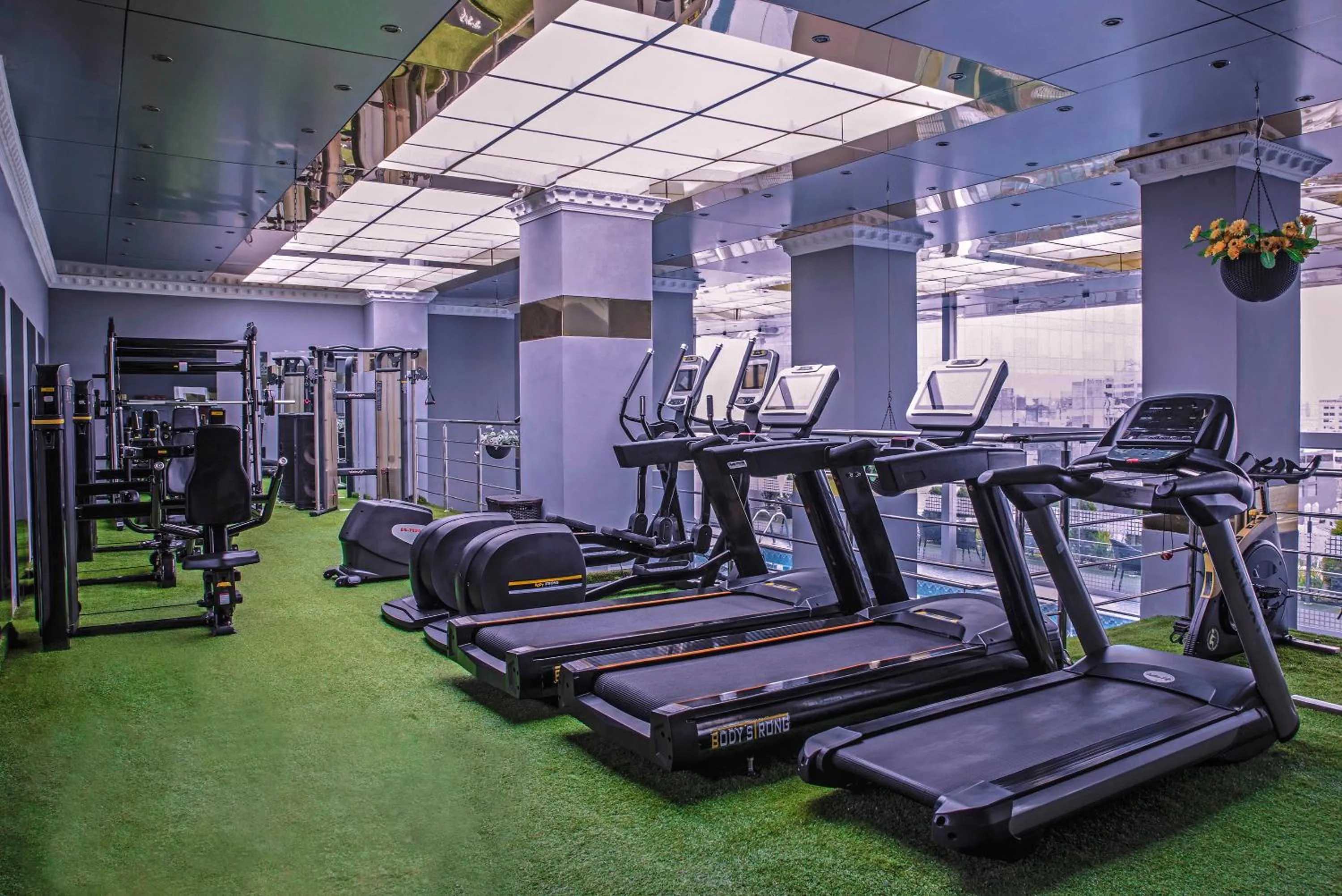 Fitness centre/facilities in Luxury Inkari Hotel