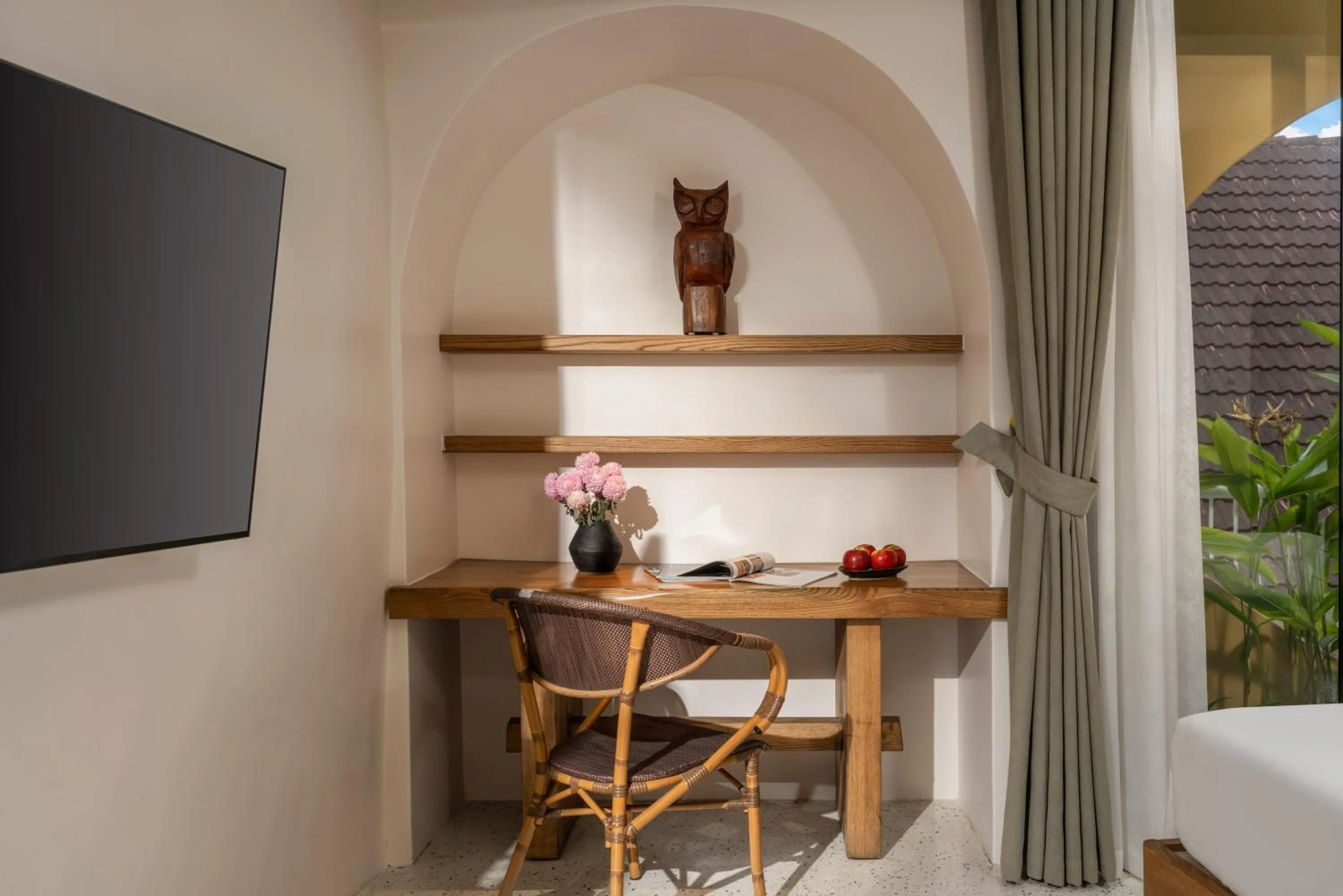room service in Saha Casa Boutique Hotel Da Nang