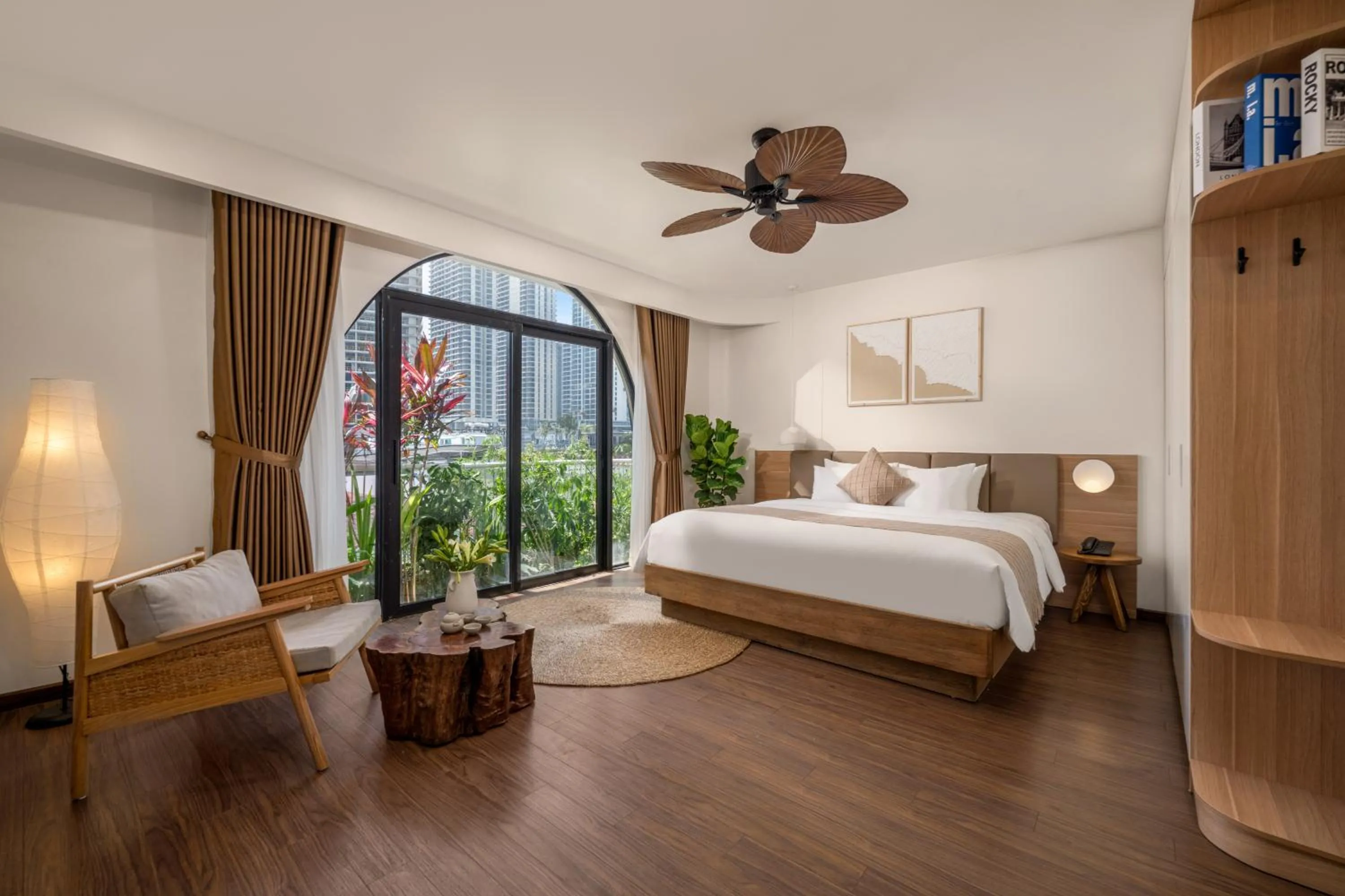 Photo of the whole room, Bed in Saha Casa Boutique Hotel Da Nang