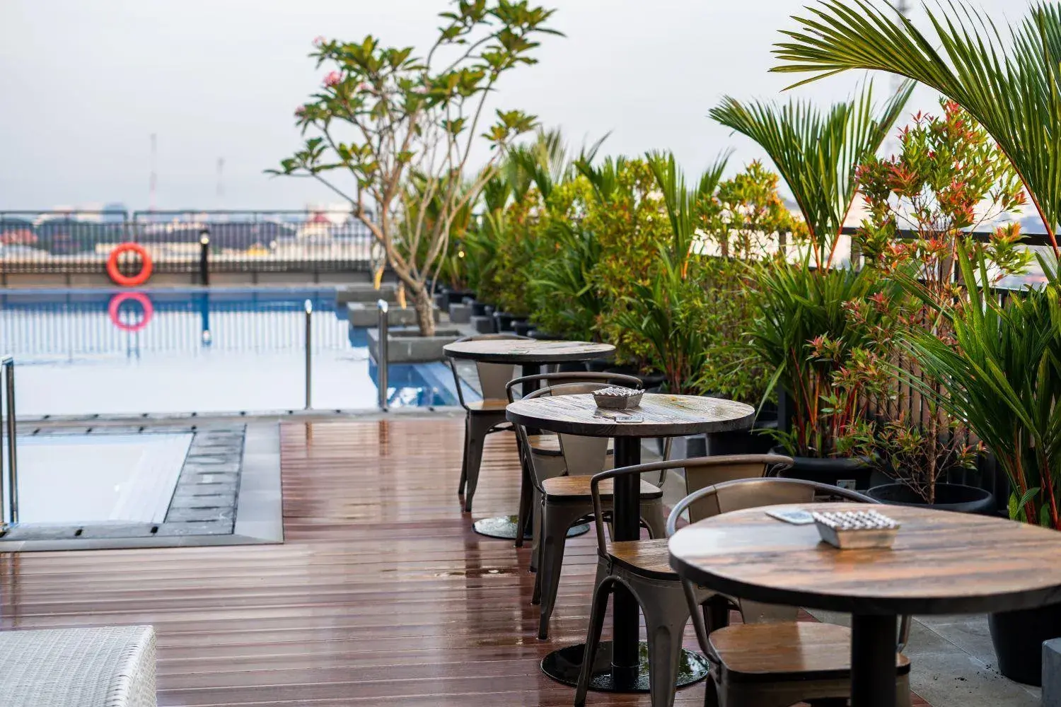 Swimming pool in 1O1 STYLE Yogyakarta Malioboro Swimming pool in 1O1 STYLE Yogyakarta Malioboro