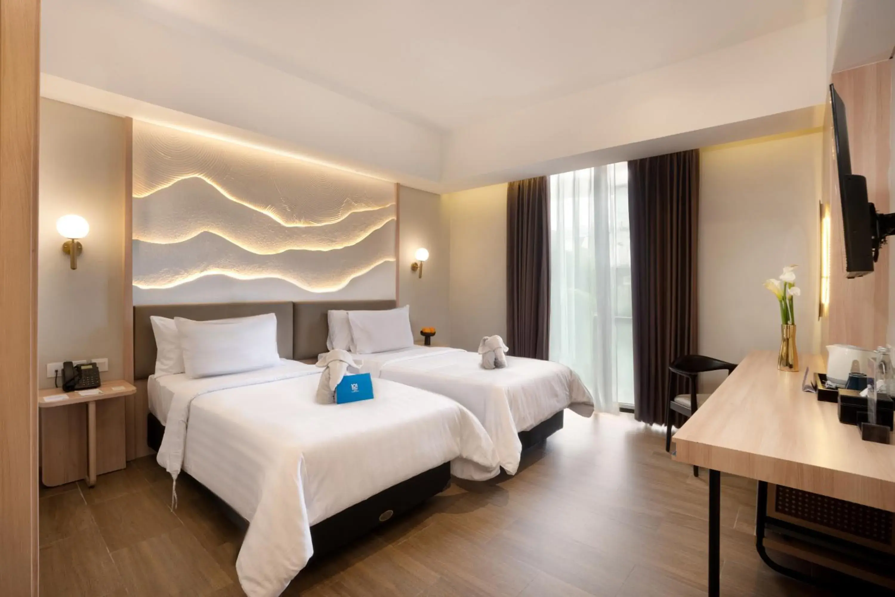 Deluxe Double or Twin Room with City View in 1O1 STYLE Yogyakarta Malioboro Deluxe Double or Twin Room with City View in 1O1 STYLE Yogyakarta Malioboro