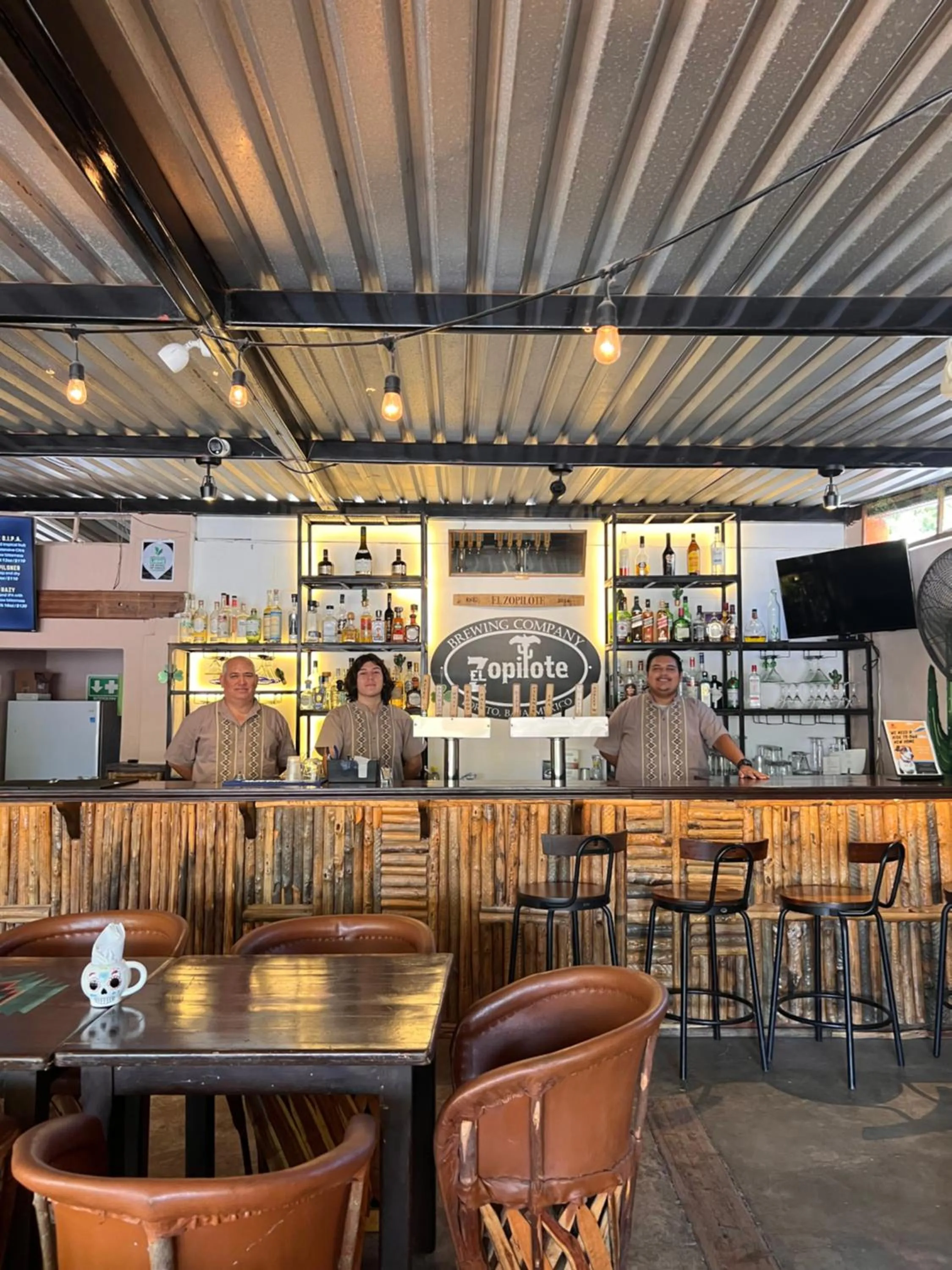 Restaurant/places to eat in Hotel 1697 Loreto