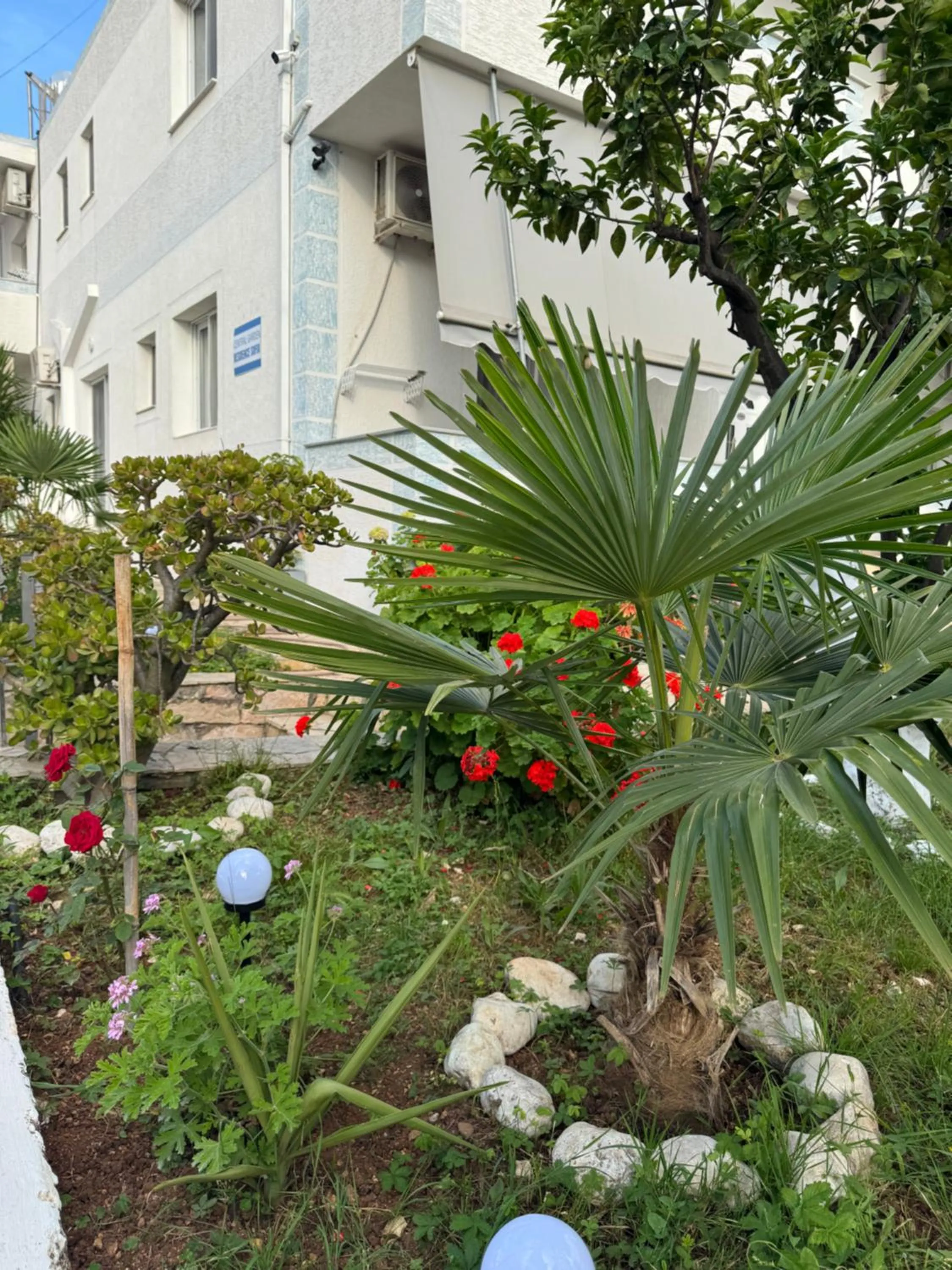 Property building in Central Garden Sofia 1- Free Parking