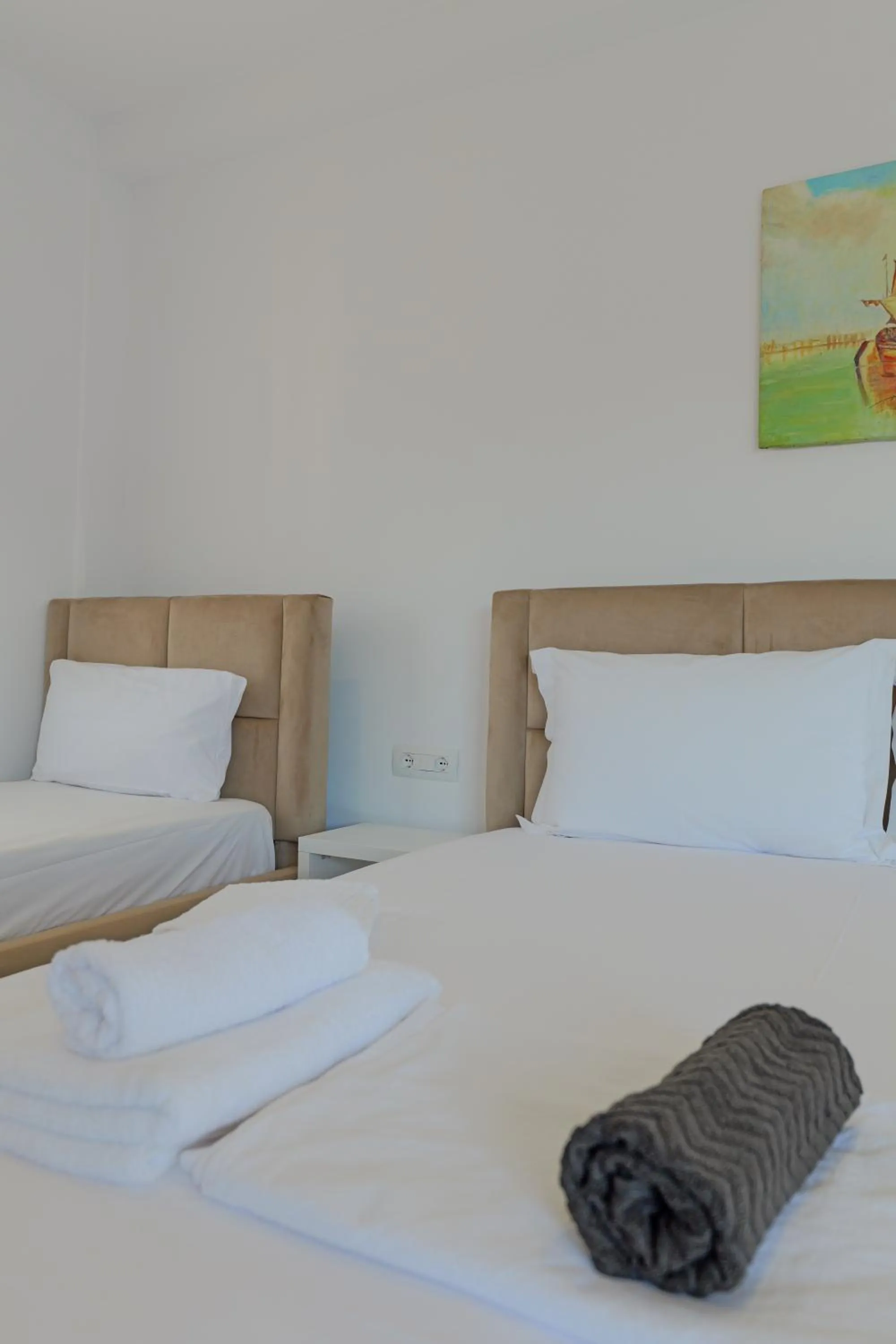 Bed in Central Garden Sofia 1- Free Parking