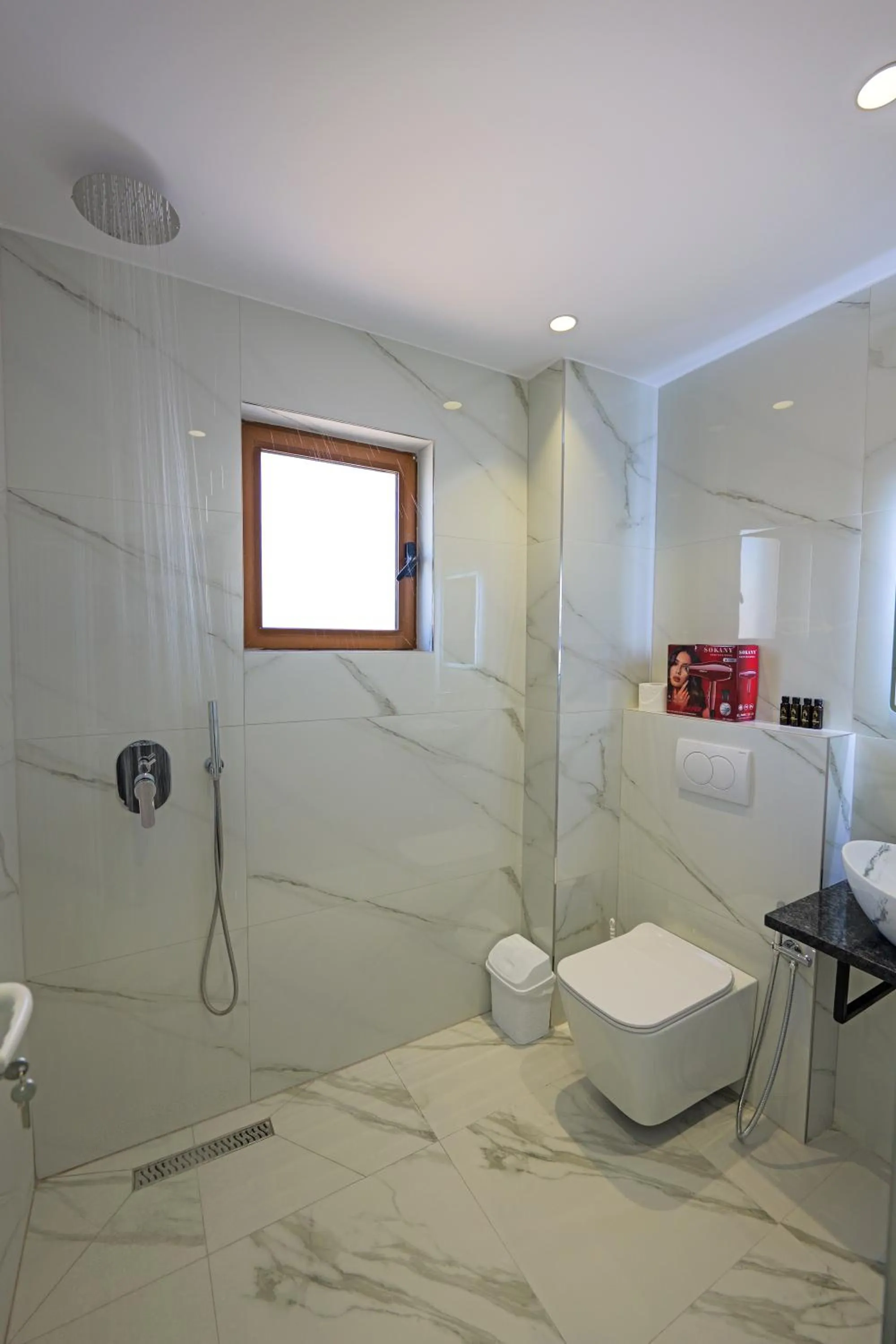 Bathroom in Central Garden Sofia 1- Free Parking