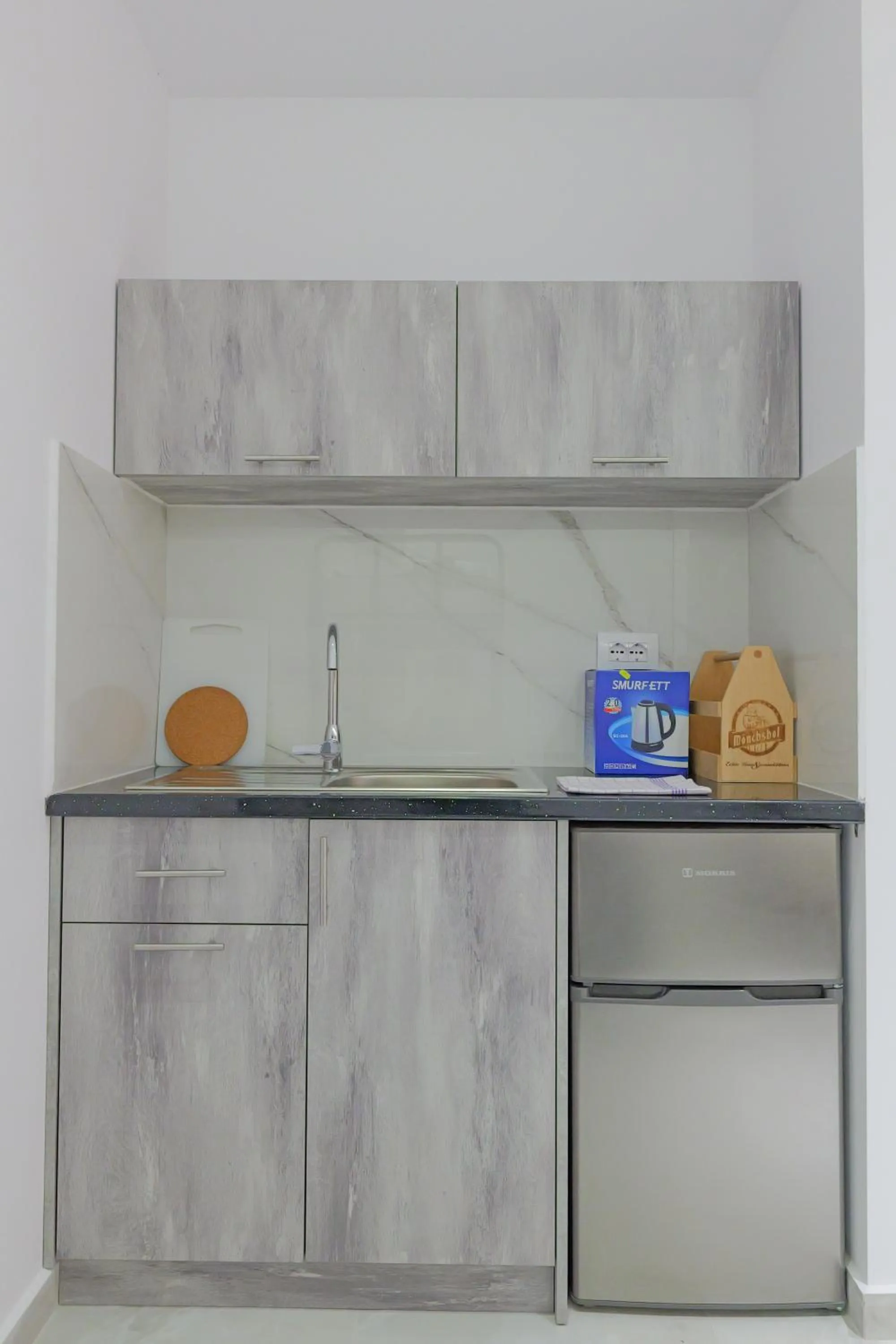 Kitchen or kitchenette in Central Garden Sofia 1- Free Parking