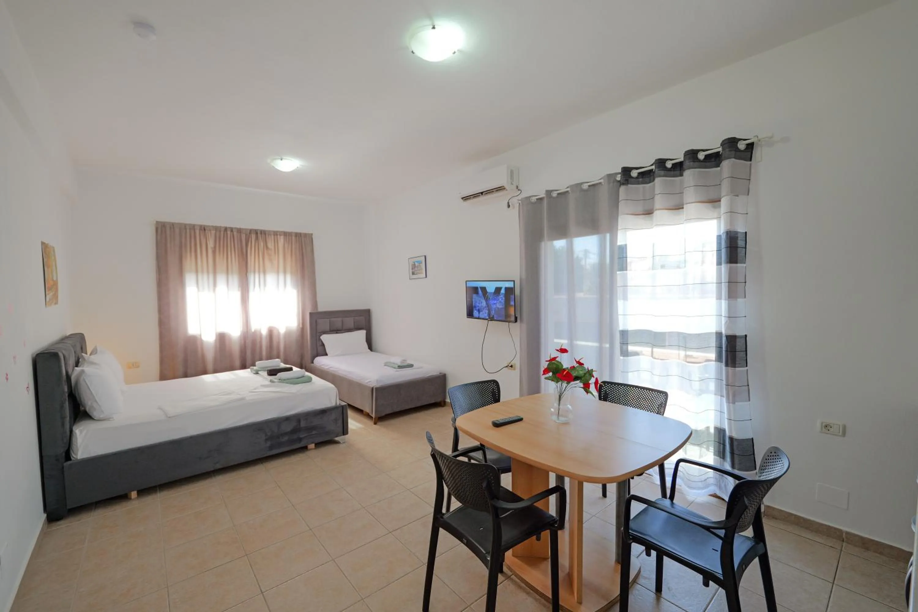 Photo of the whole room, Bed in Central Garden Sofia 1- Free Parking