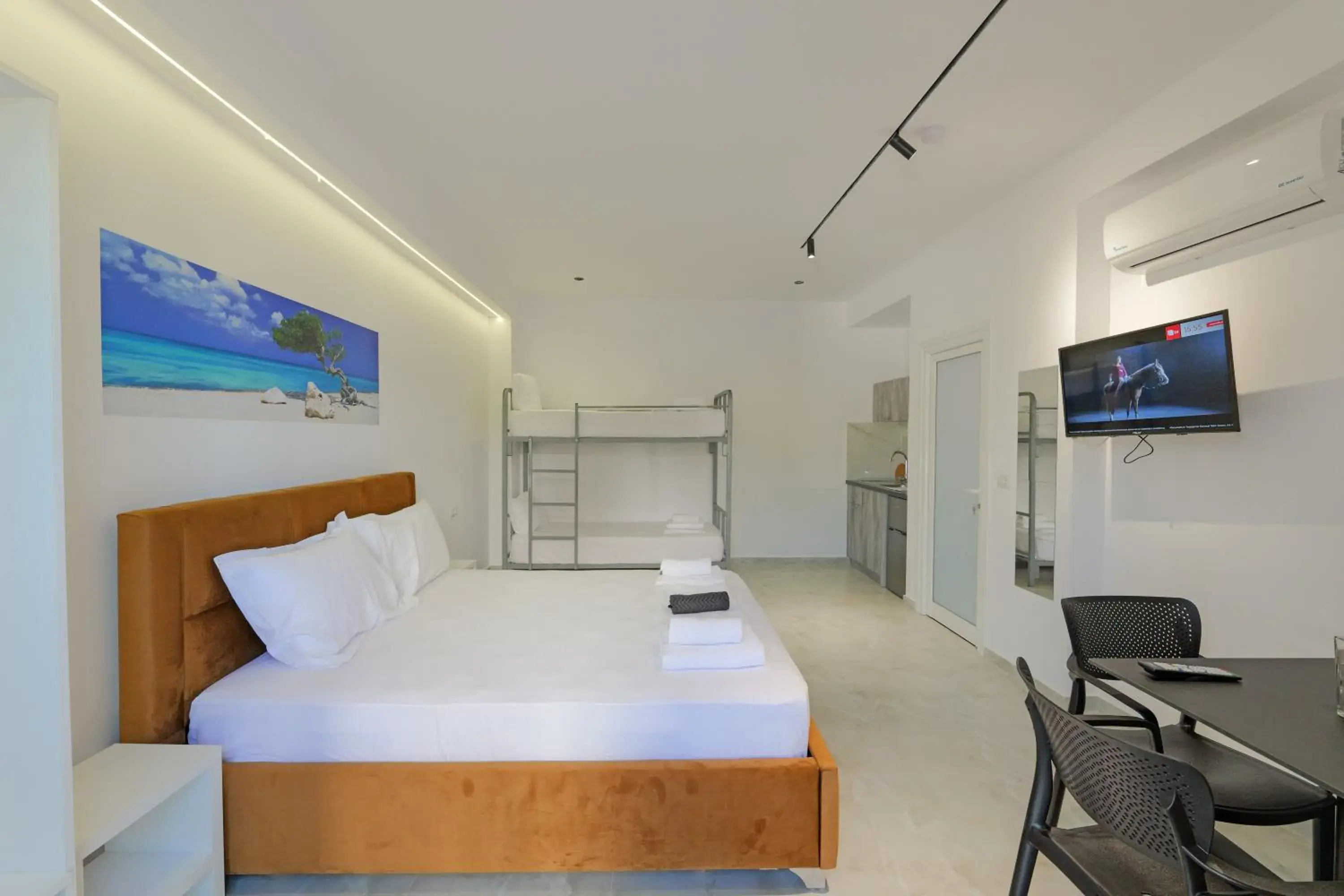 Deluxe Family Studio in Central Garden Sofia 1- Free Parking Deluxe Family Studio in Central Garden Sofia 1- Free Parking