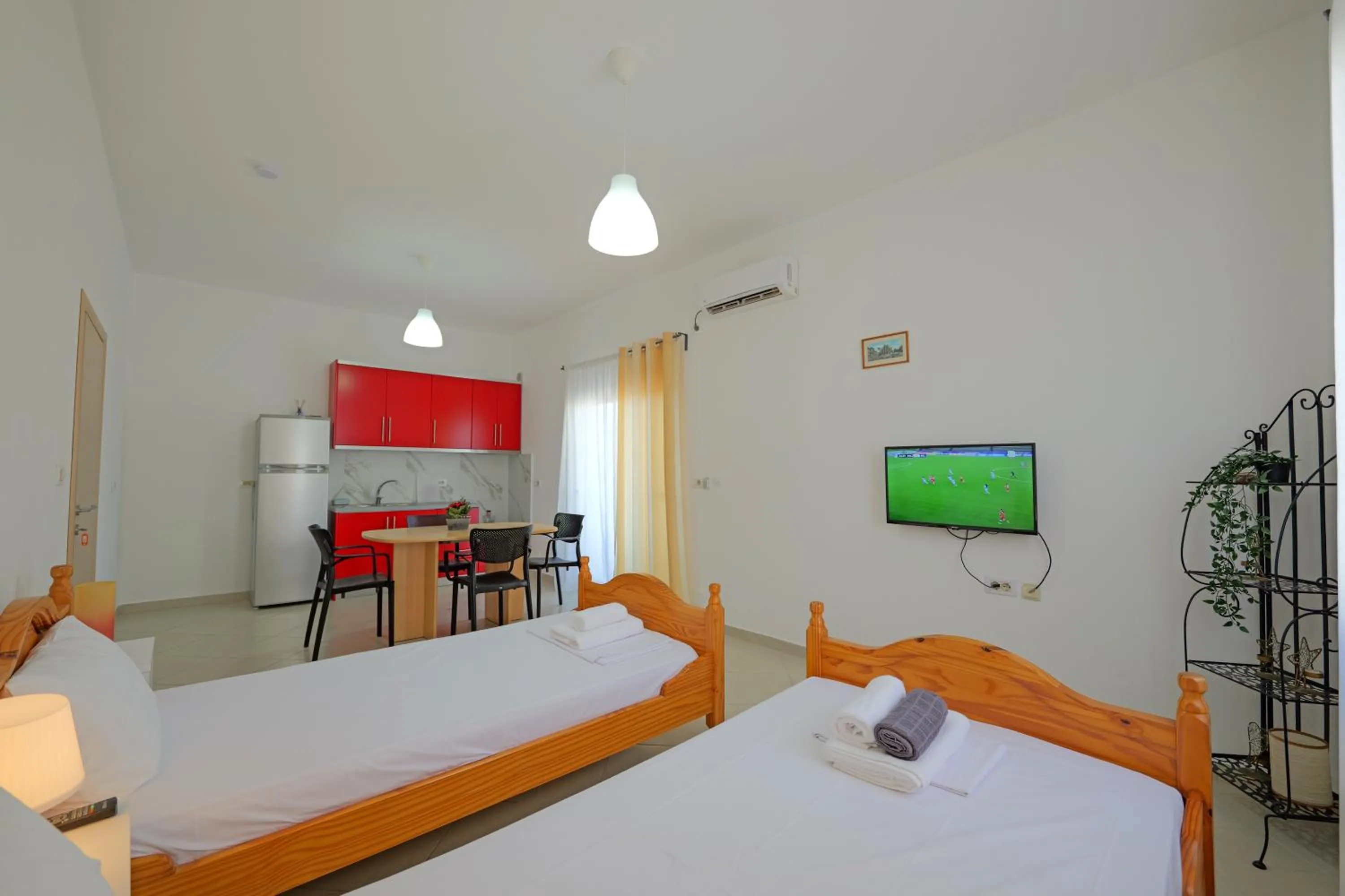 Bed in Central Garden Sofia 1- Free Parking