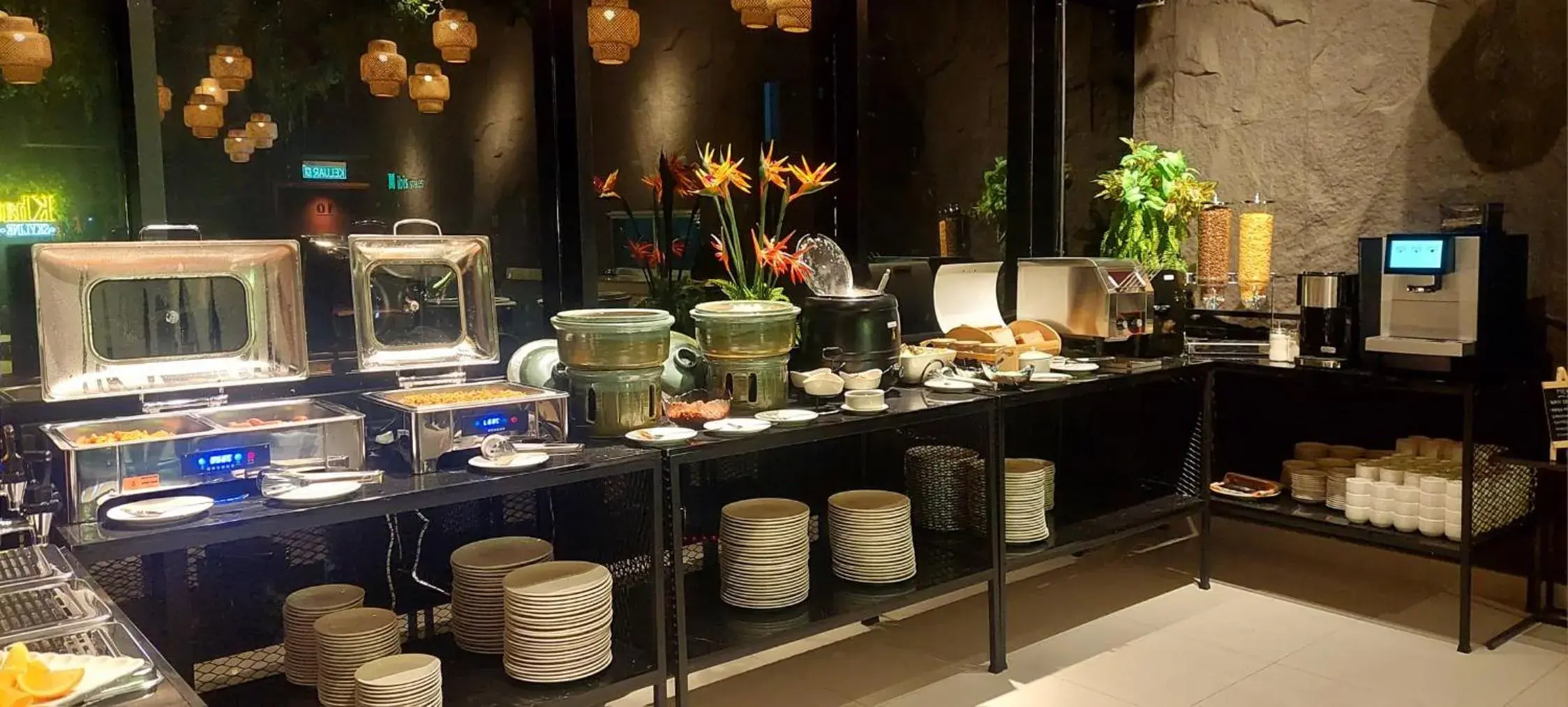 Restaurant/places to eat in Bintang Collectionz Hotel Restaurant/places to eat in Bintang Collectionz Hotel