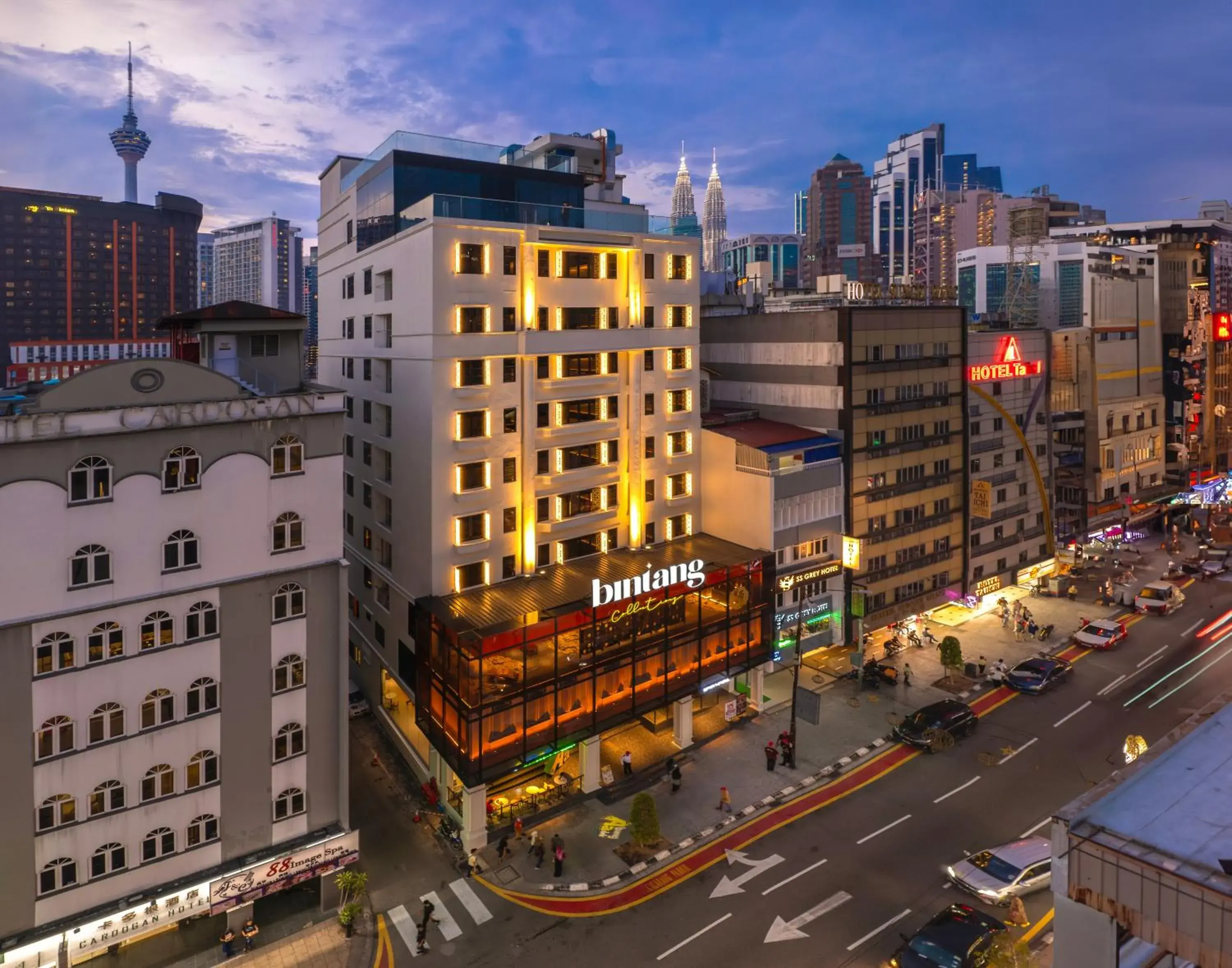 Property building in Bintang Collectionz Hotel Property building in Bintang Collectionz Hotel