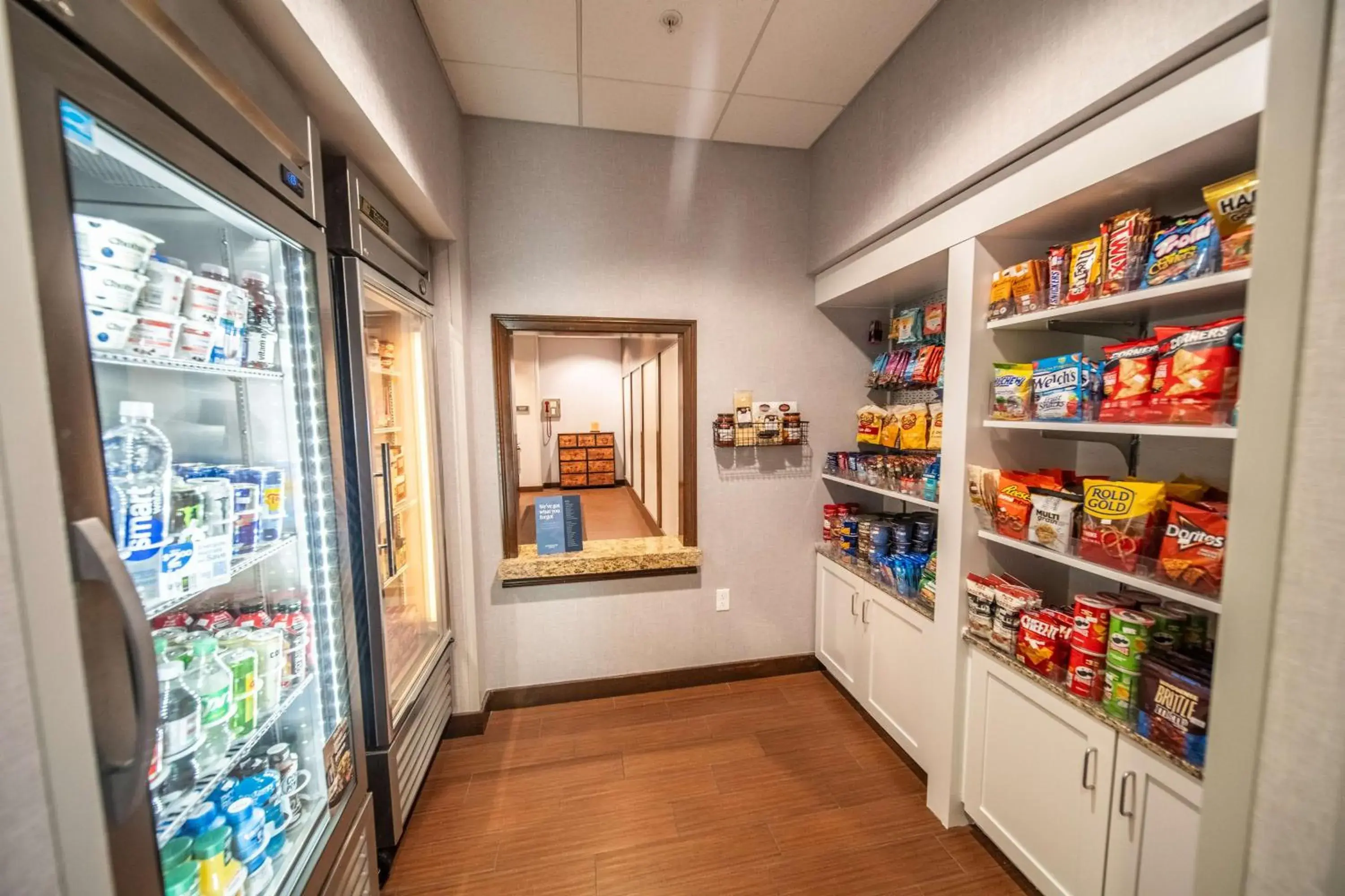 Restaurant/places to eat in Homewood Suites by Hilton Rochester Mayo Clinic-St. Marys Campus Restaurant/places to eat in Homewood Suites by Hilton Rochester Mayo Clinic-St. Marys Campus