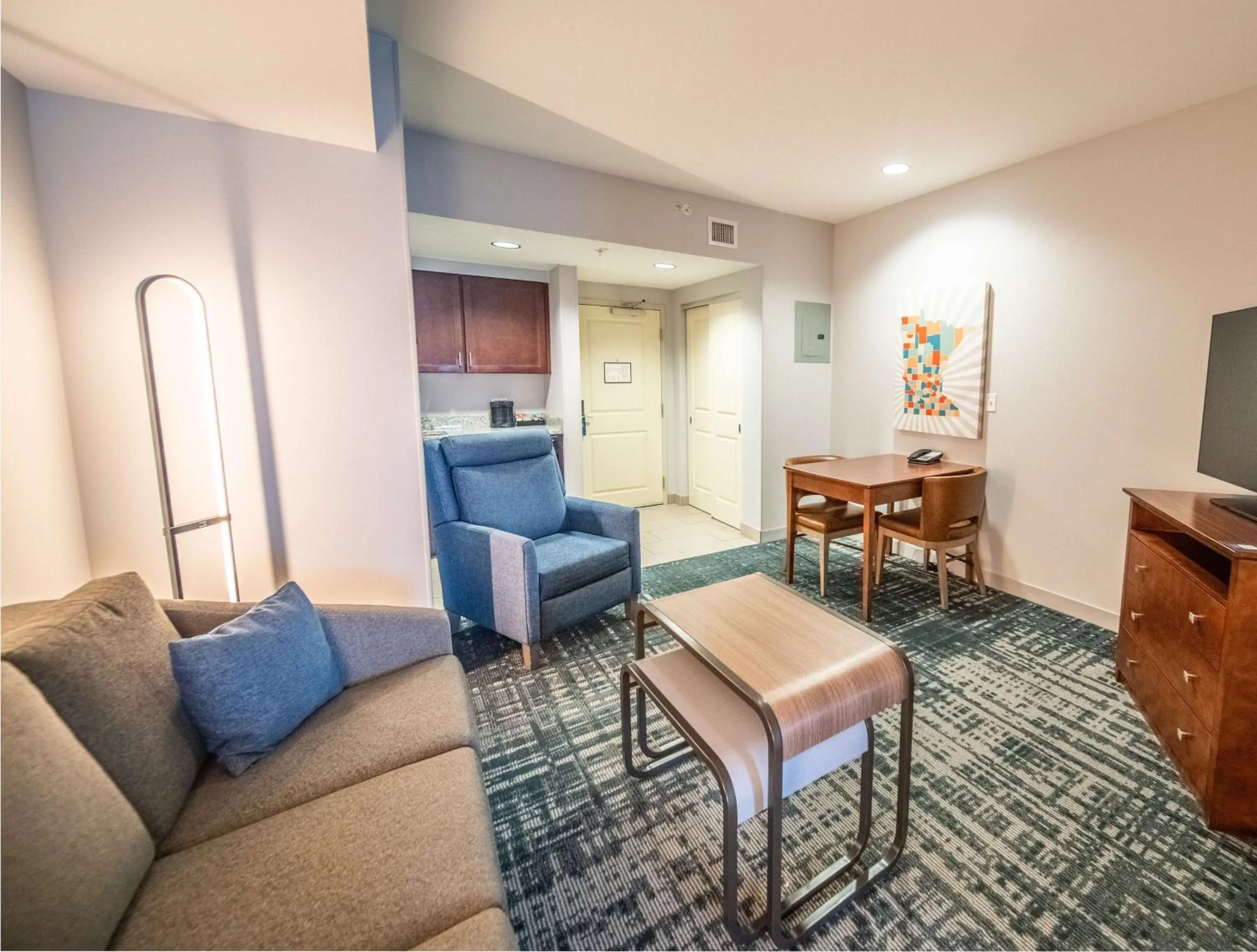 Living room in Homewood Suites by Hilton Rochester Mayo Clinic-St. Marys Campus