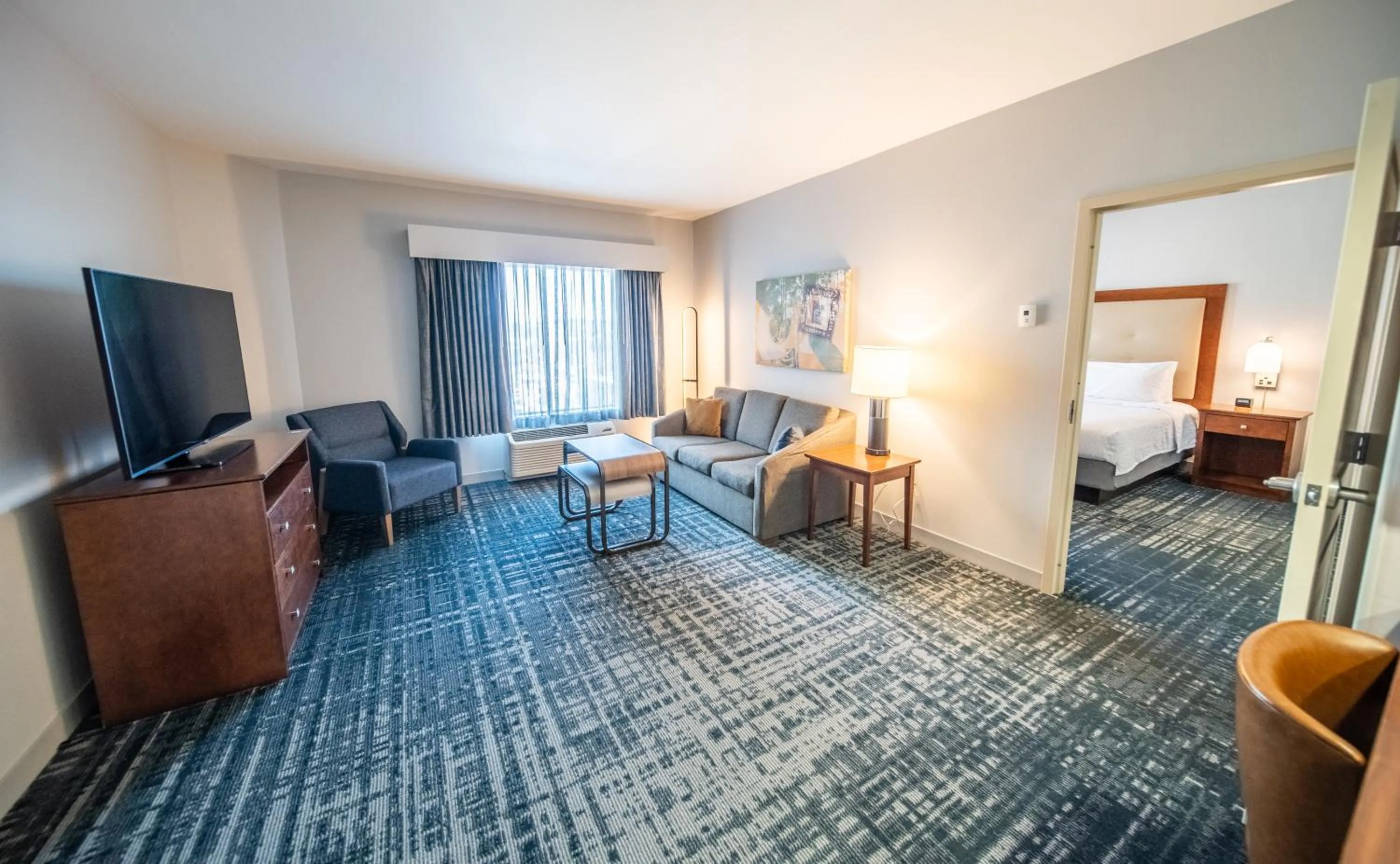 Living room, Bed in Homewood Suites by Hilton Rochester Mayo Clinic-St. Marys Campus