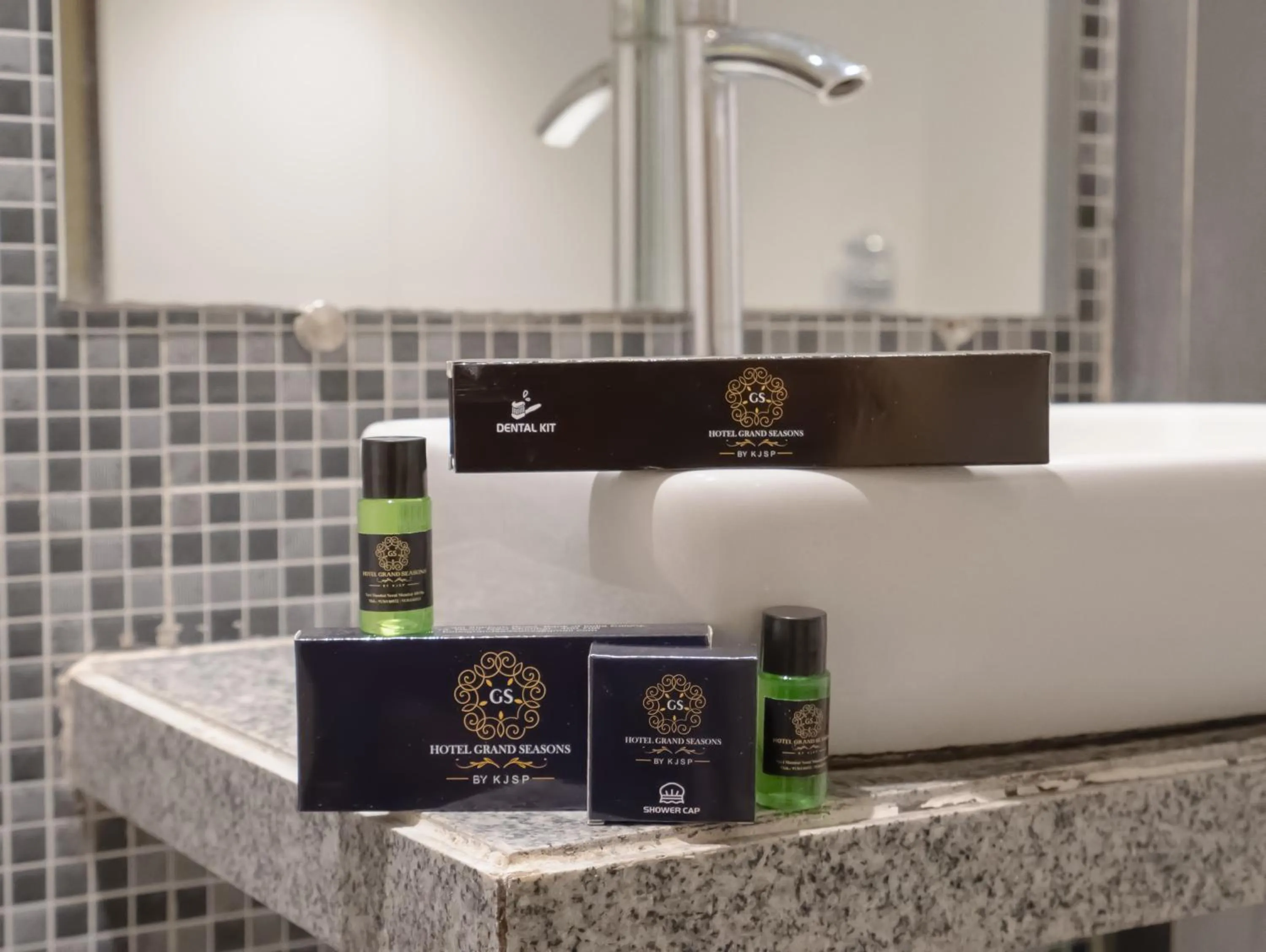 Bathroom in Hotel Grand Seasons- Navi Mumbai