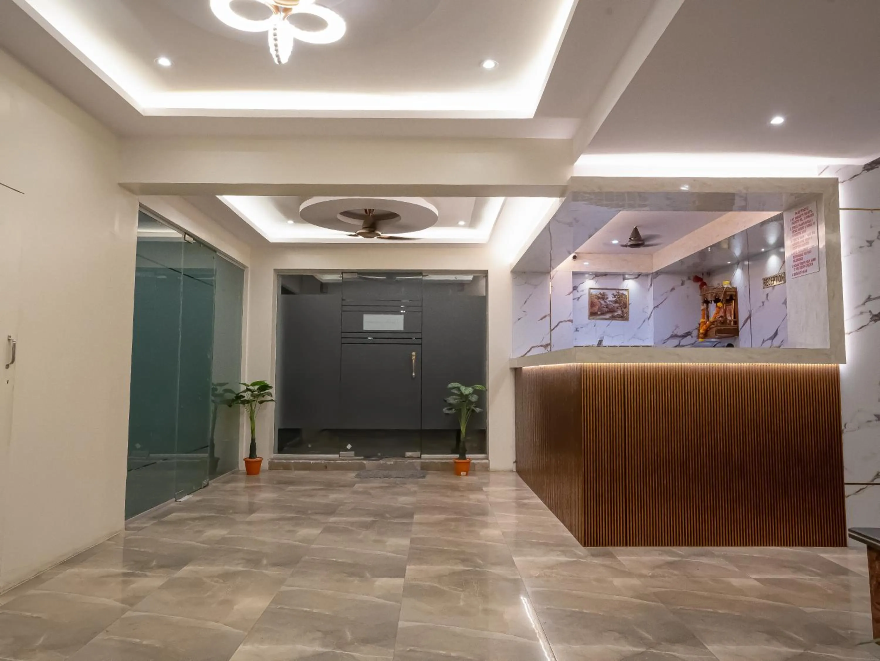 Lobby or reception in Hotel Grand Seasons- Navi Mumbai