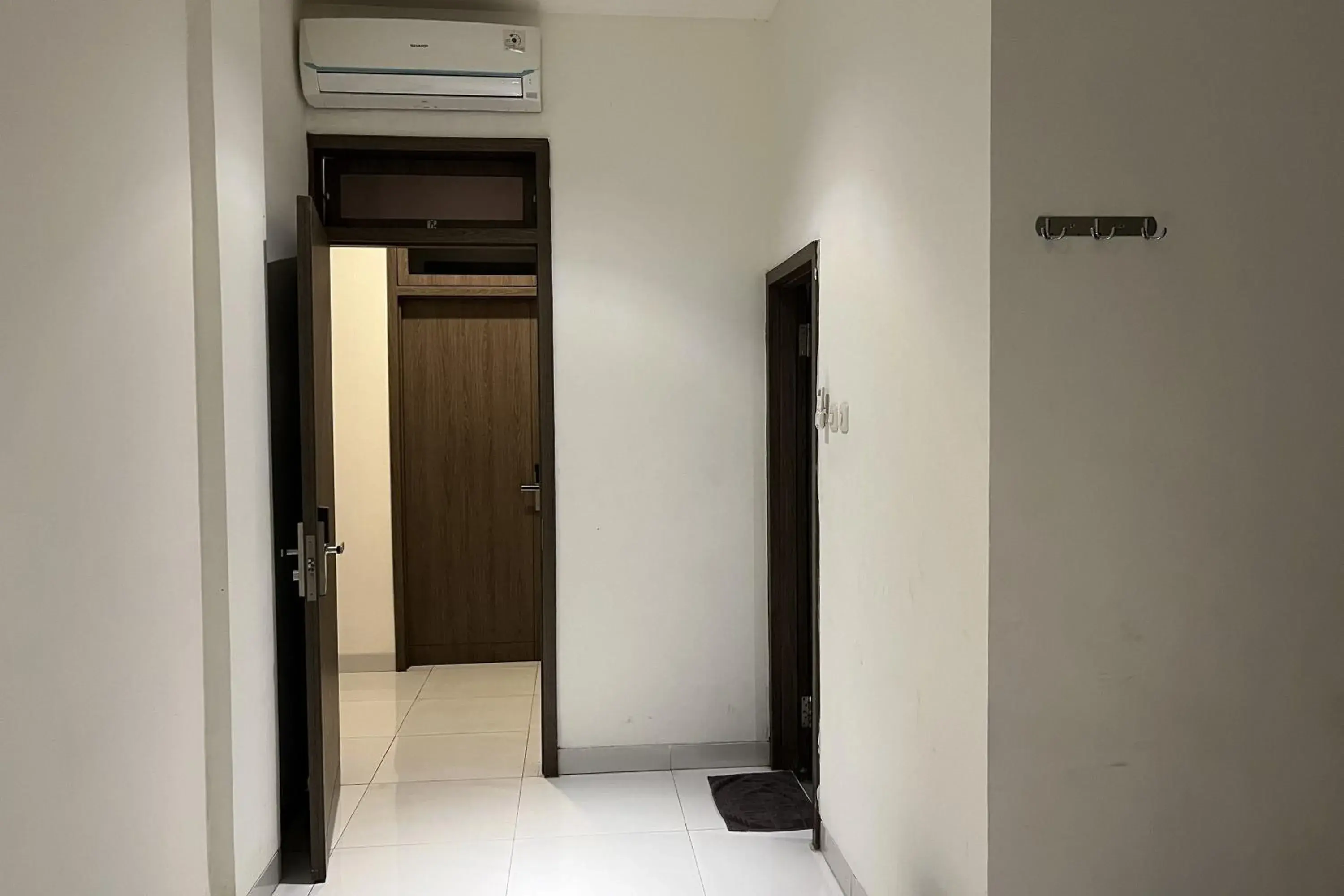 Bedroom in Good Day Inn Bedroom in Good Day Inn