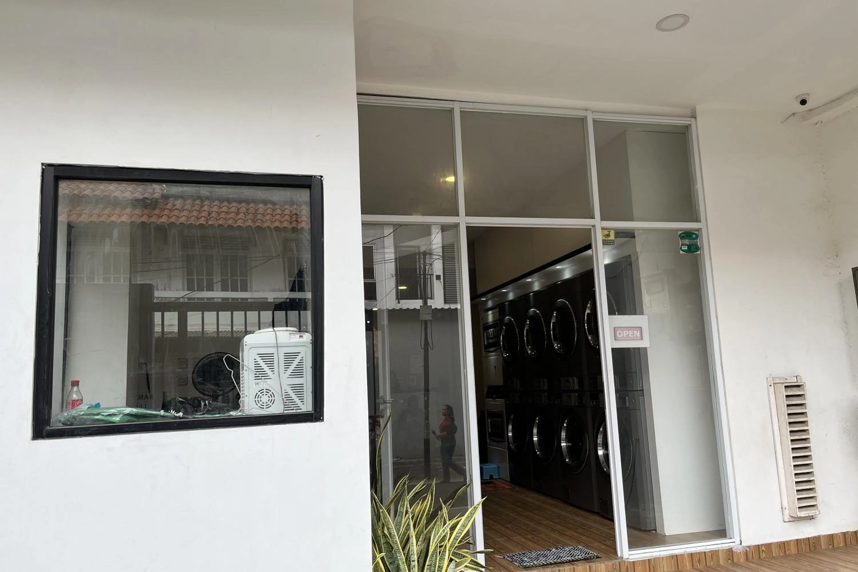 Property building in Good Day Inn