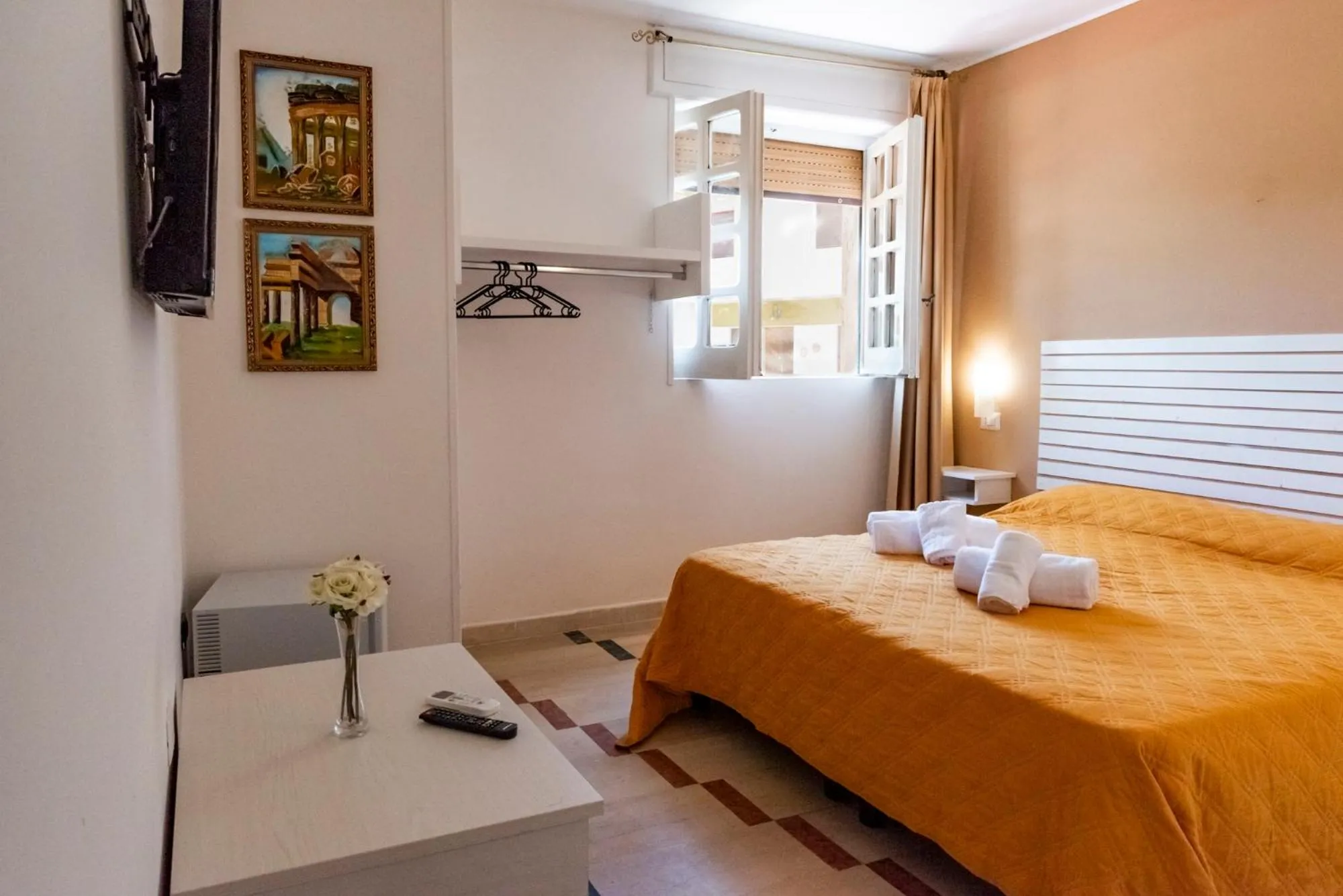 Bed in SOLARIS PAESTUM